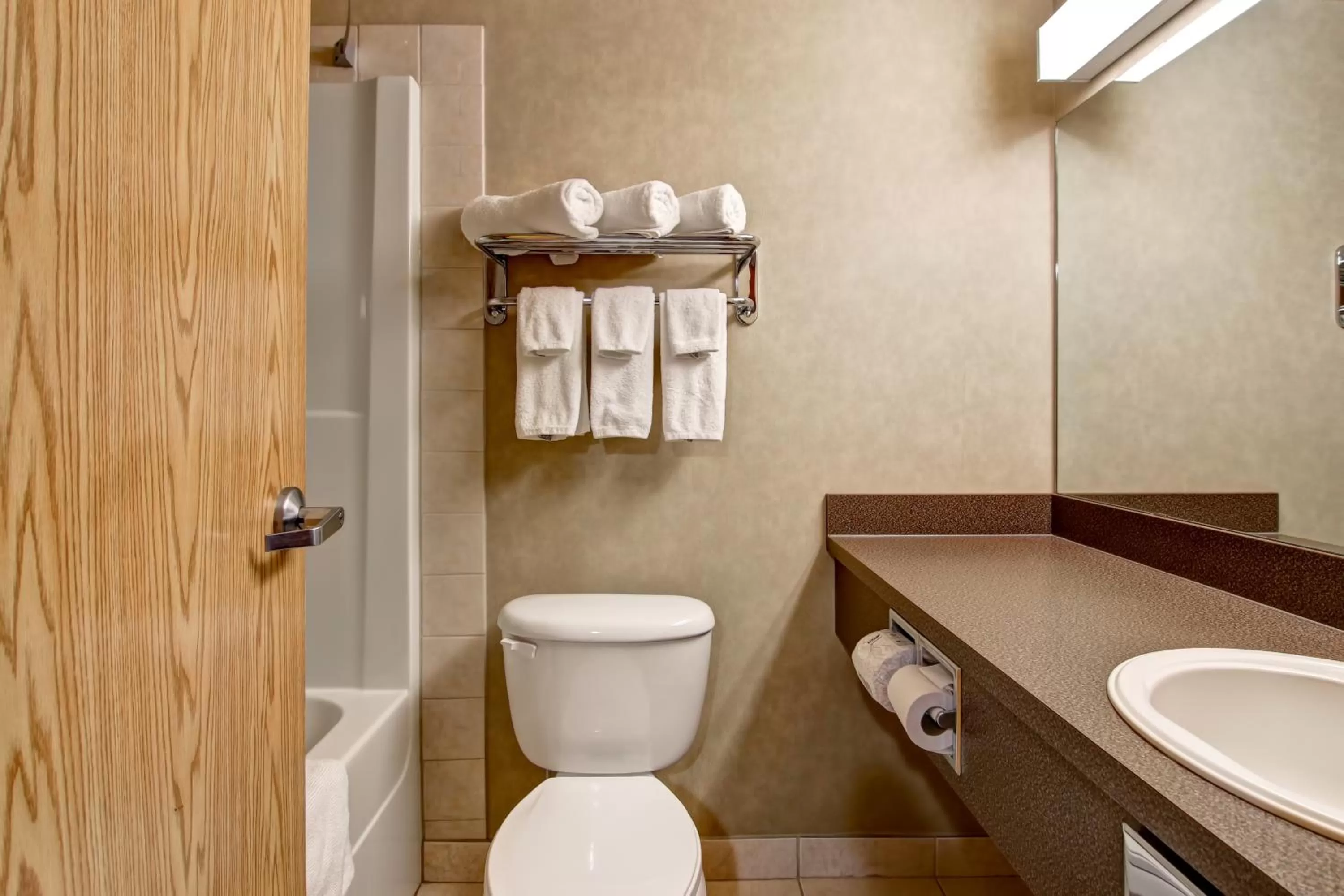 Shower in Canalta Provost