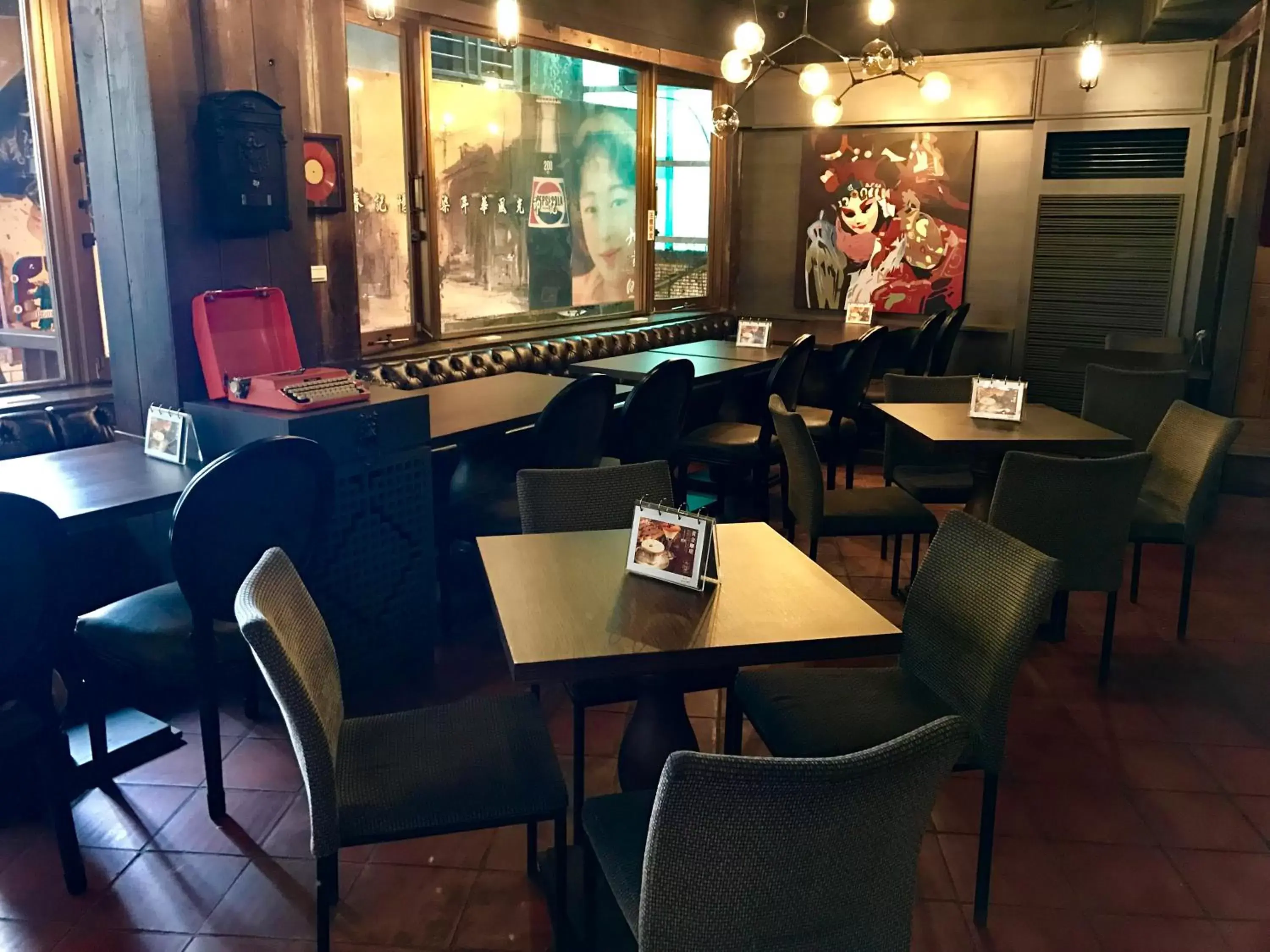 Restaurant/places to eat in Chiu Chunt Dint B&B Restaurant/places to eat in Chiu Chunt Dint B&B