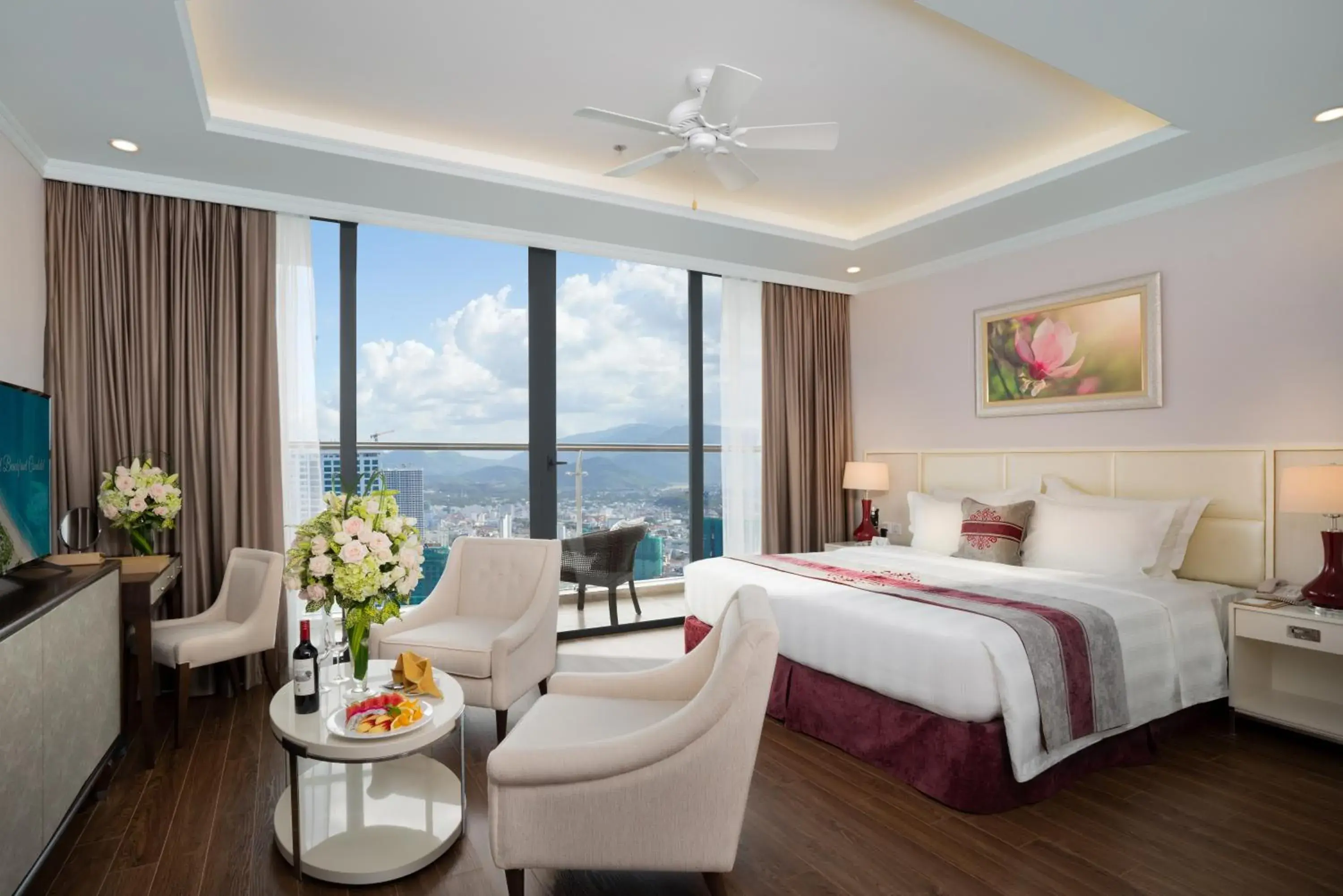 Bedroom in Vinpearl Beachfront Nha Trang