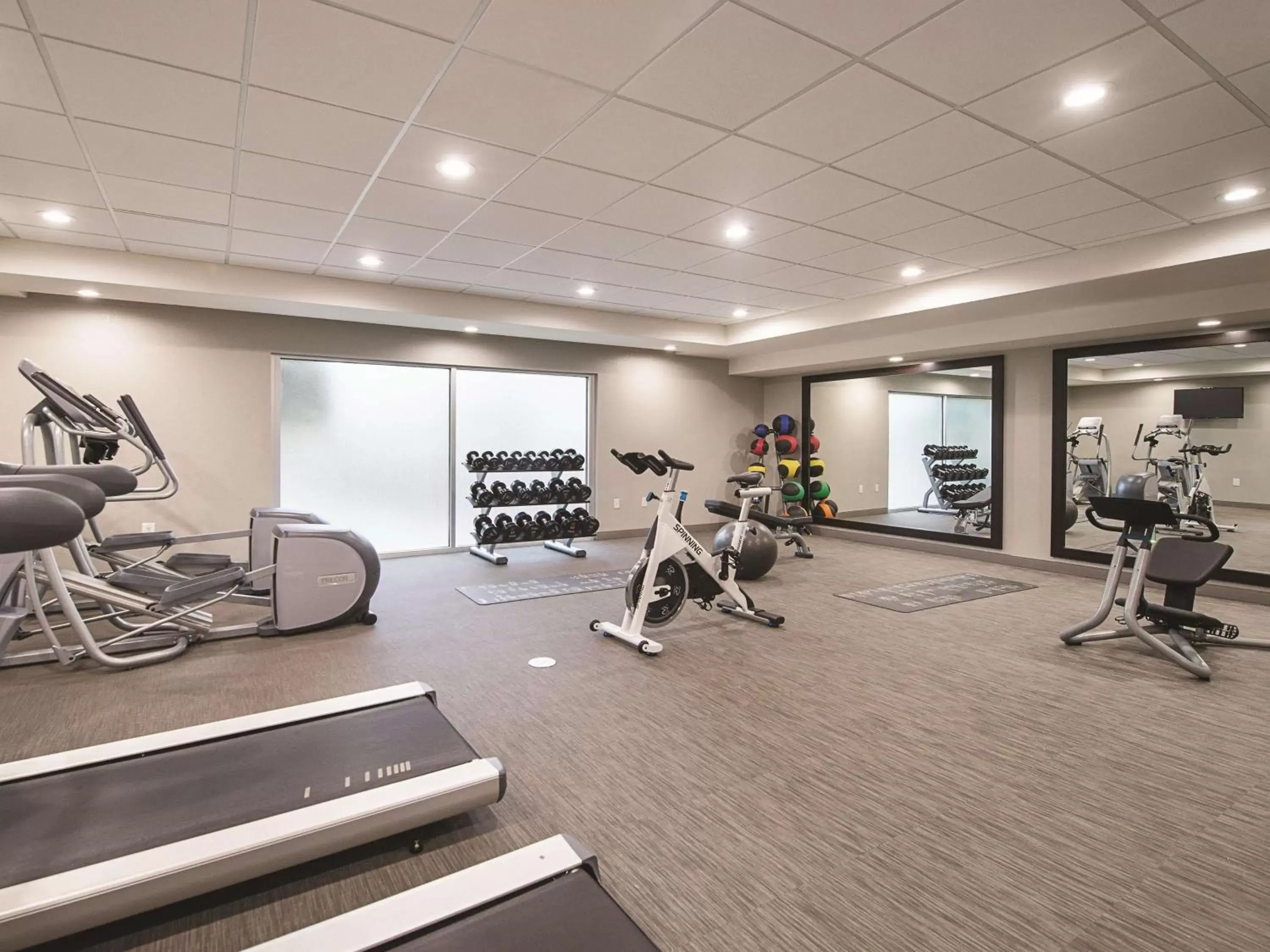 Fitness centre/facilities, Fitness Center/Facilities in La Quinta by Wyndham Atlanta Alpharetta