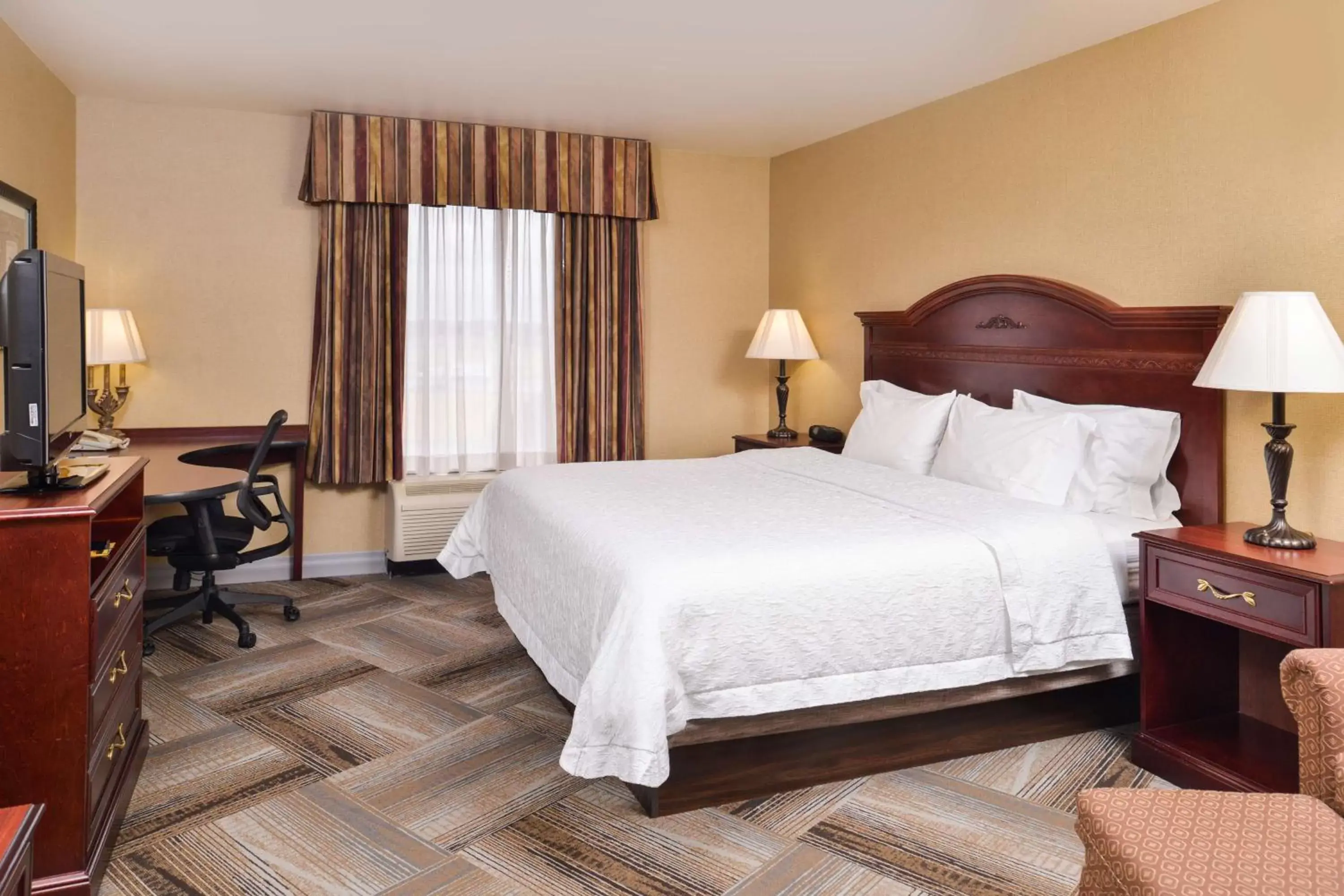 Bedroom, Bed in Hampton Inn & Suites Boise-Meridian