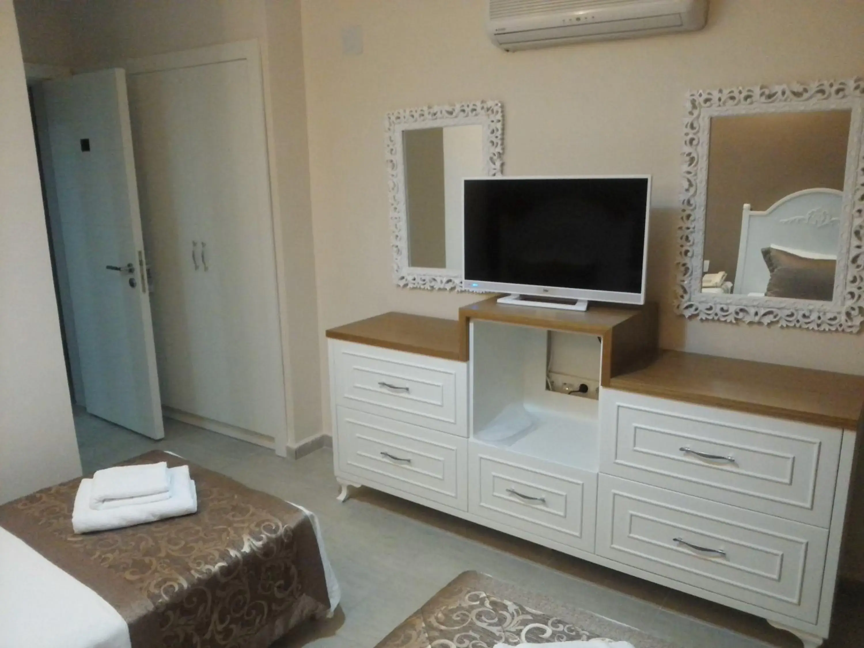 TV and multimedia, TV/Entertainment Center in Enda Boutique Hotel Kalkan