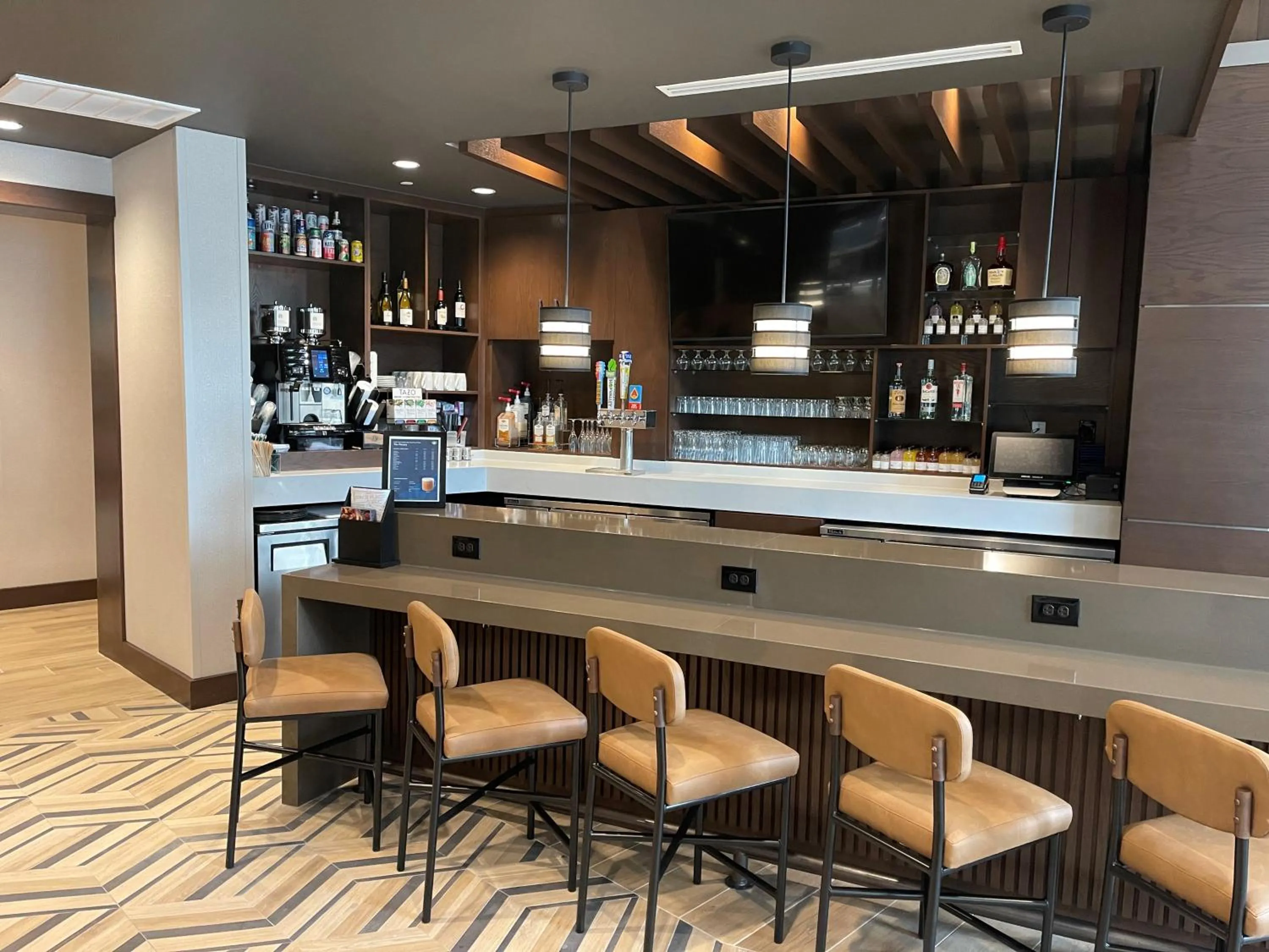 Lounge or bar in Hyatt Place Austin Lake Travis/Four Points
