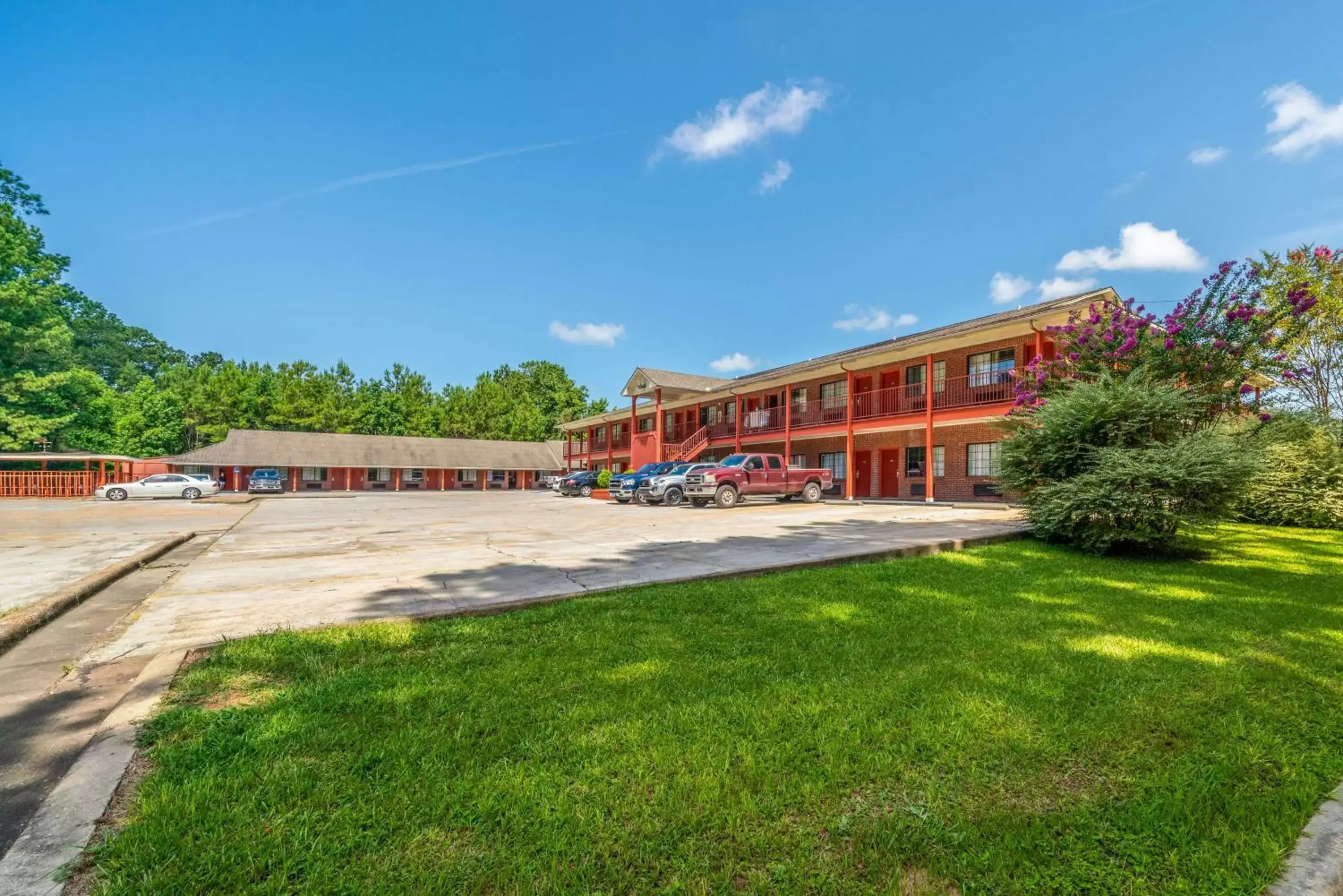 Property Building in Best Western Inn of Jasper