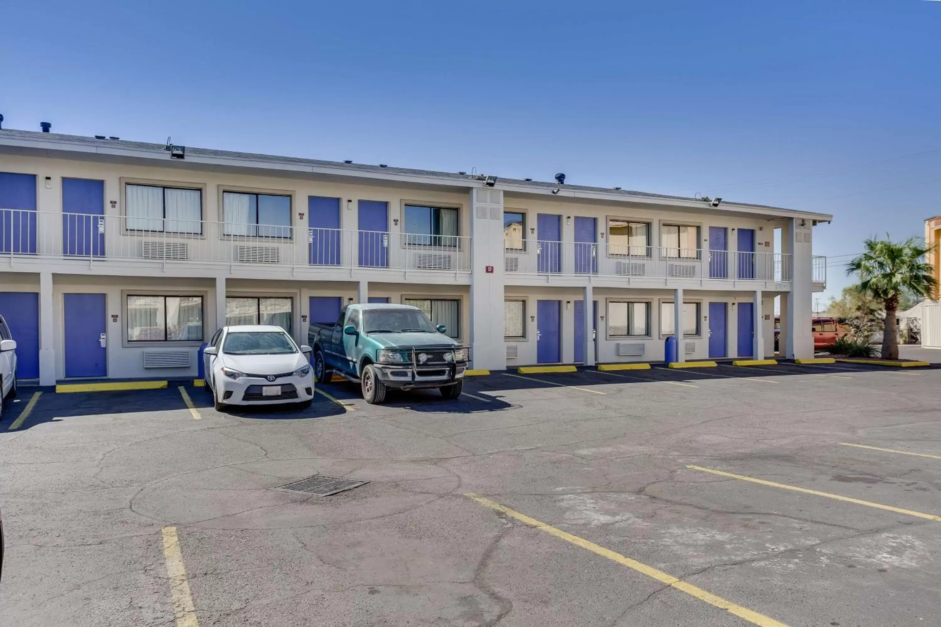 Property Building in Motel 6-El Paso, TX - West