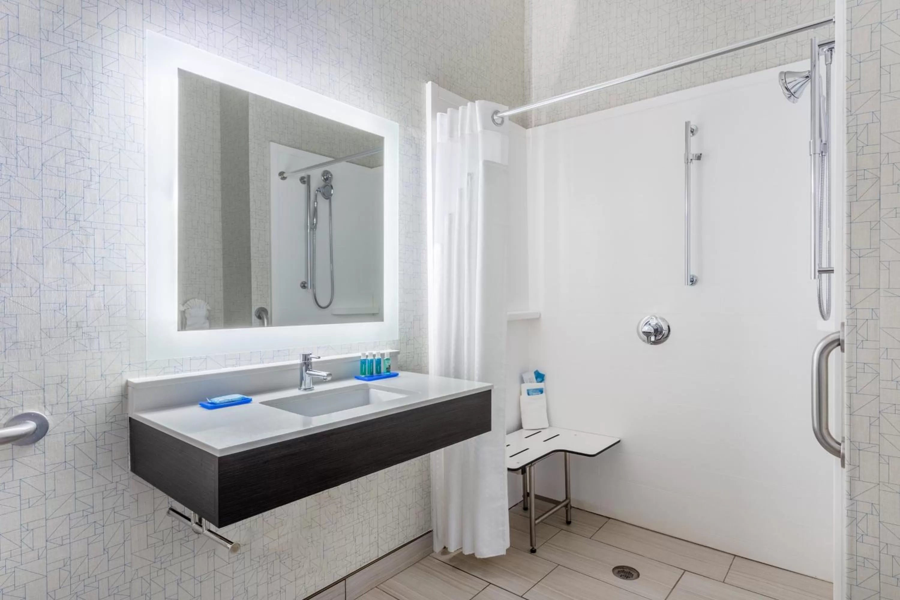 Bathroom in Holiday Inn Express Columbus - Ohio Expo Center by IHG