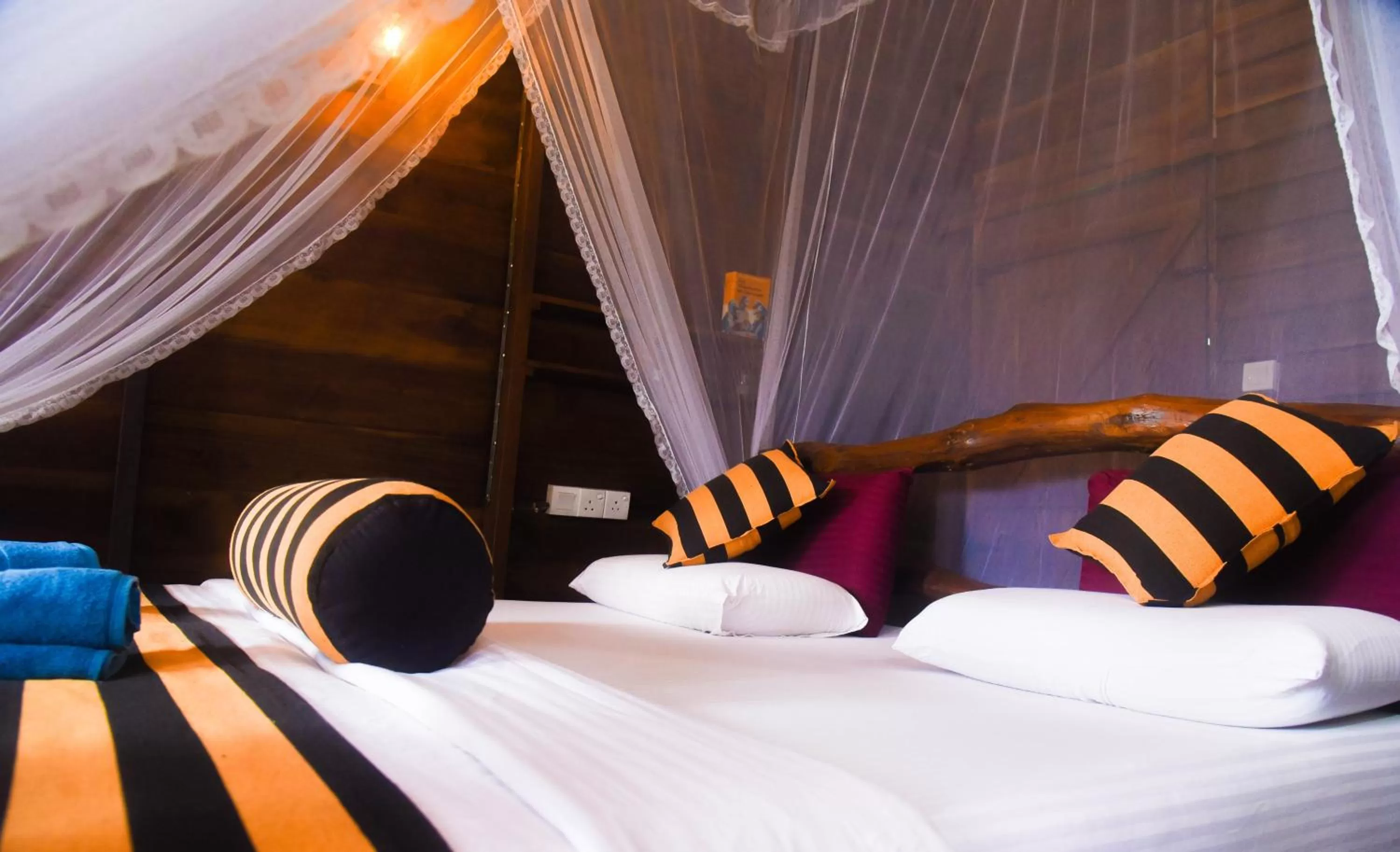 Bed in Madushanka Resort