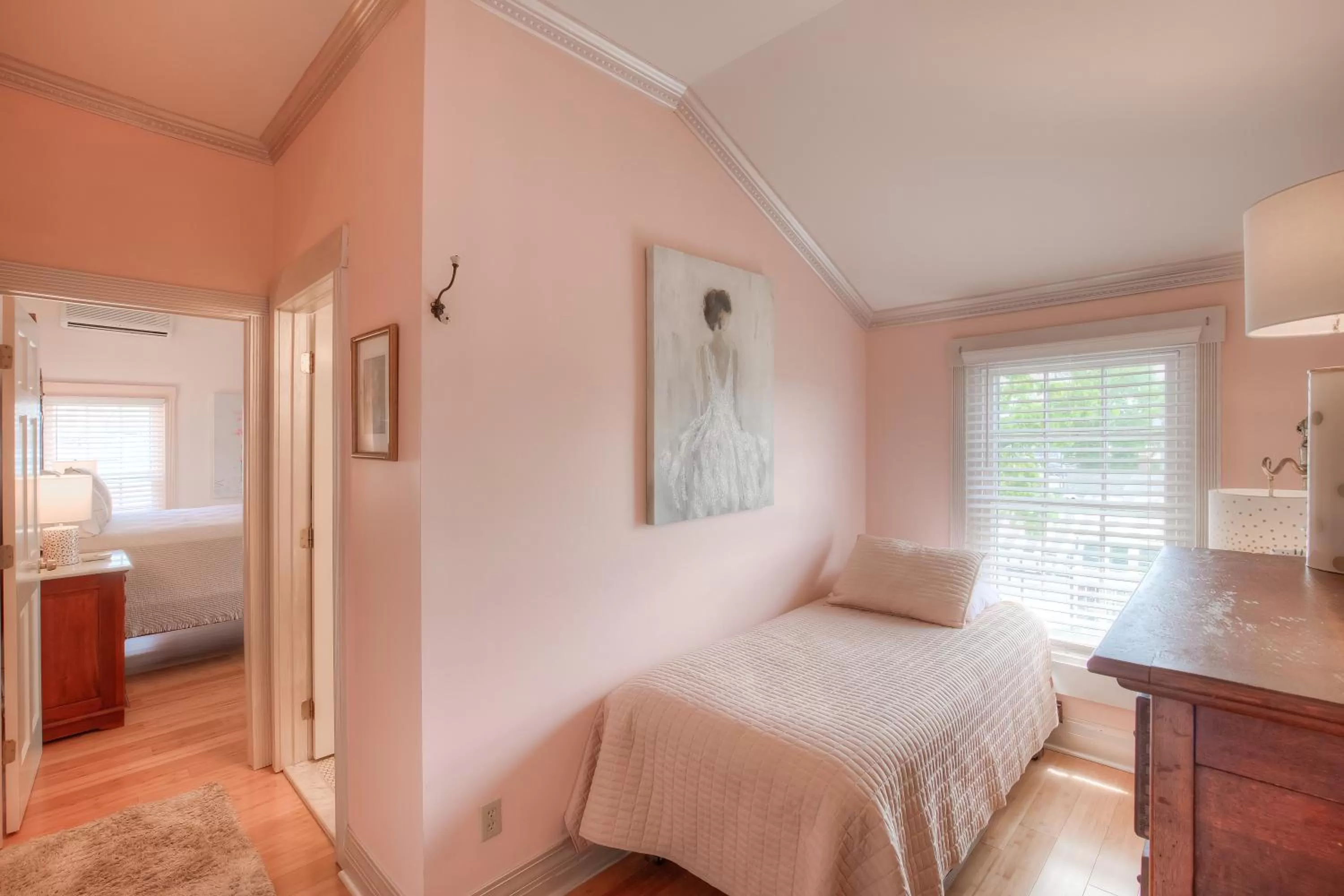 Bedroom, Bed in Elaine's Cape May Boutique Hotel