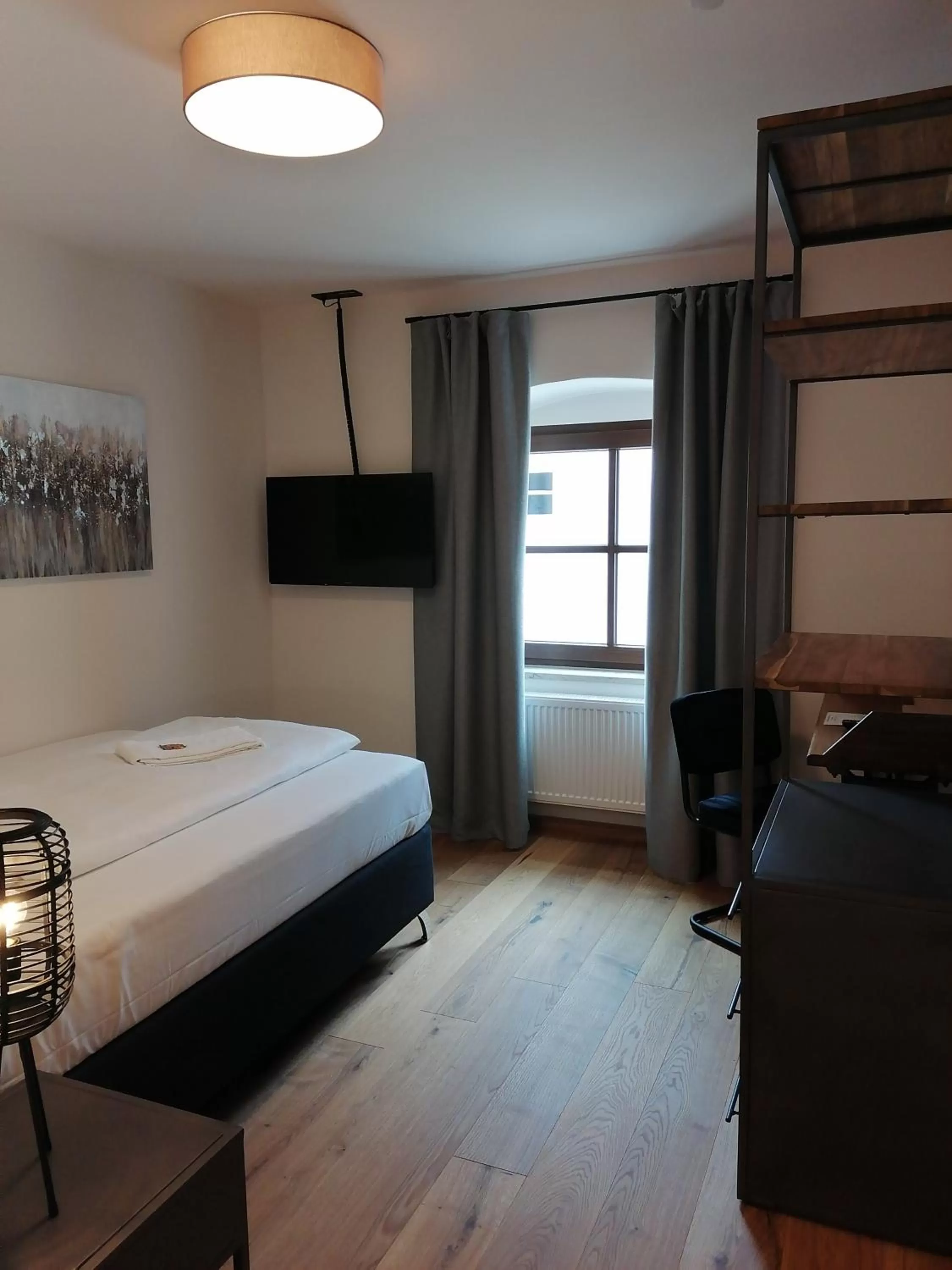 TV and multimedia, Bed in Hotelgasthof Kirchenwirt