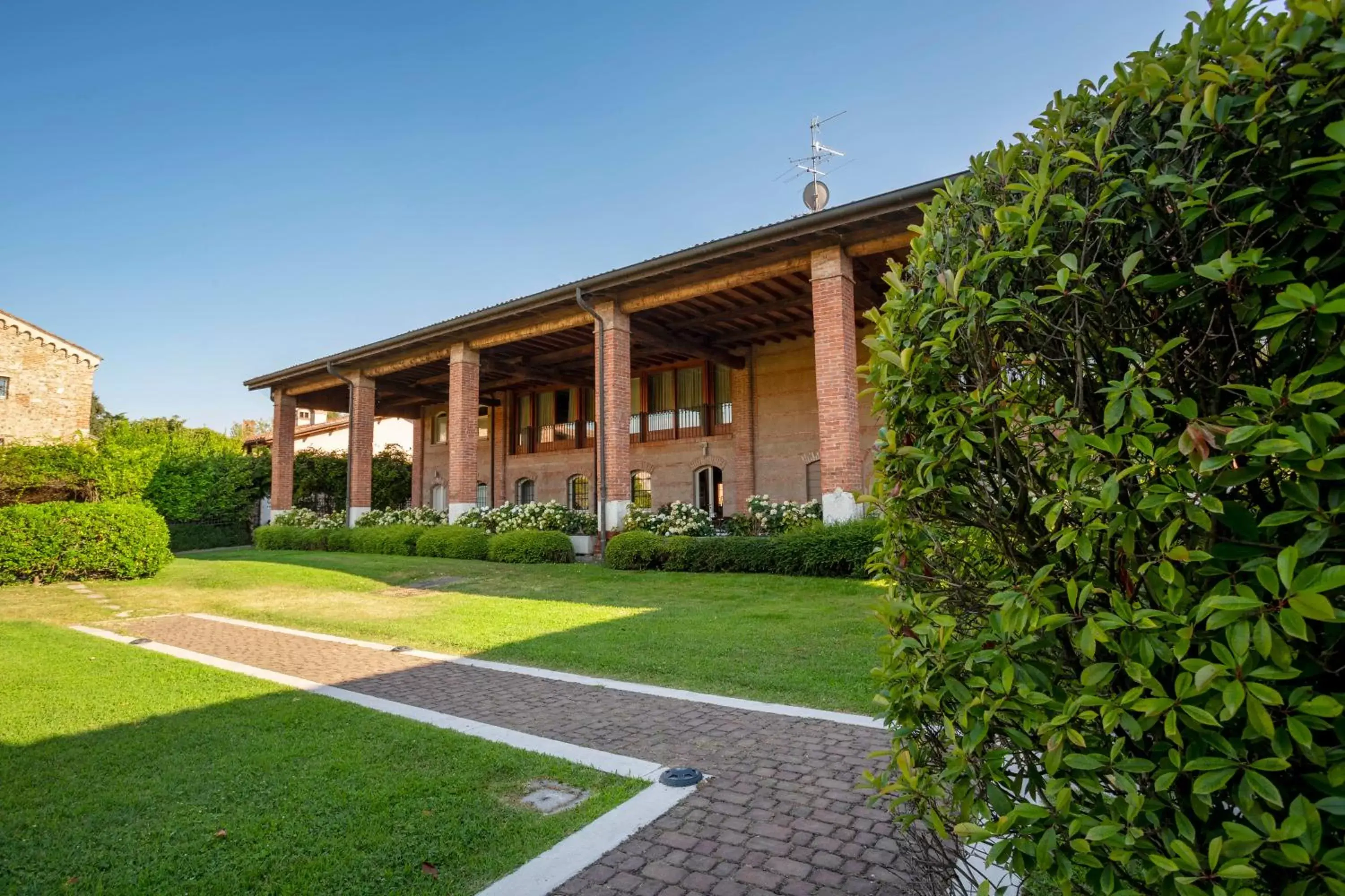 Patio, Property Building in Santellone Resort