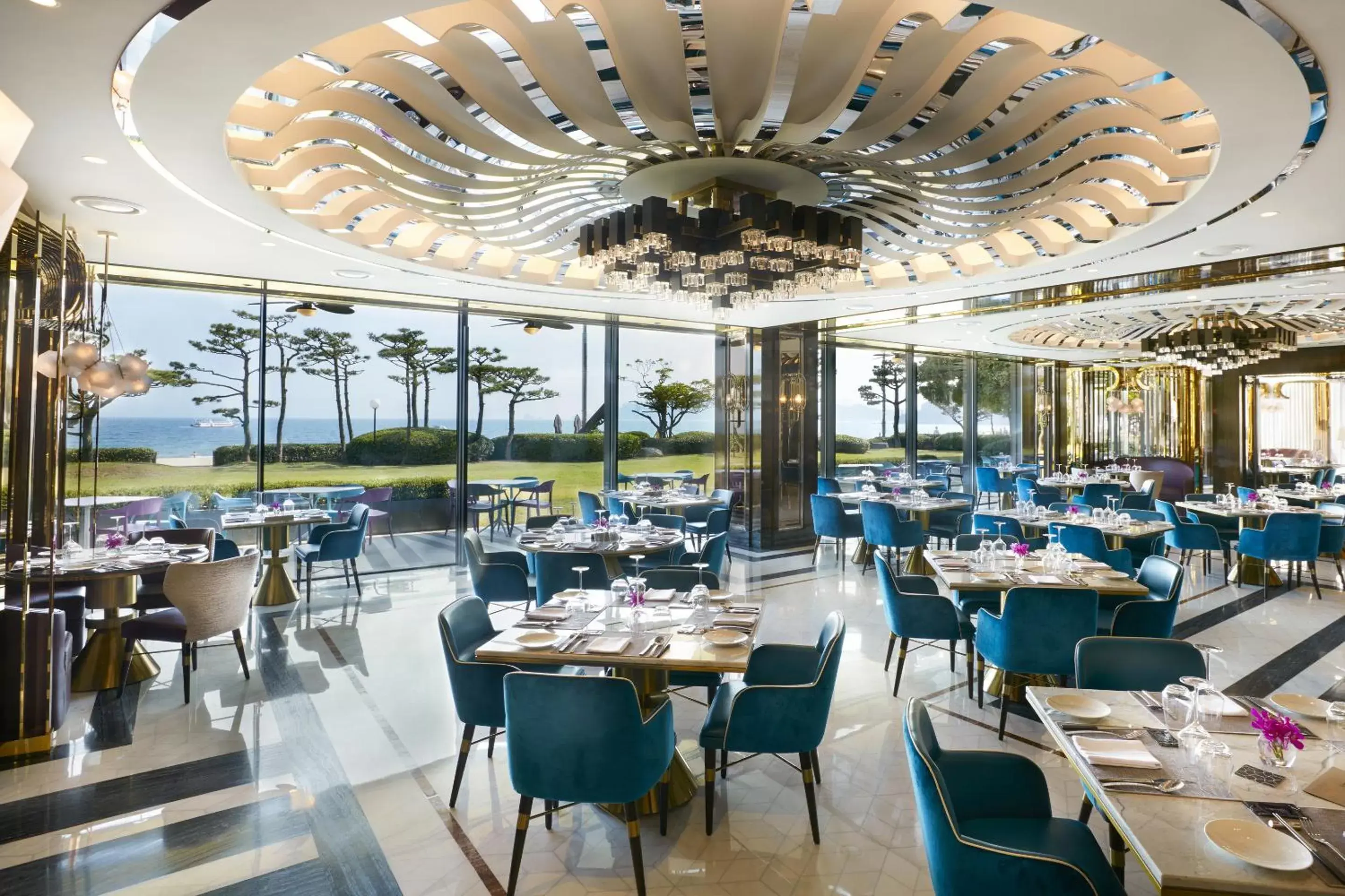 Restaurant/places to eat in Paradise Hotel Busan Restaurant/places to eat in Paradise Hotel Busan