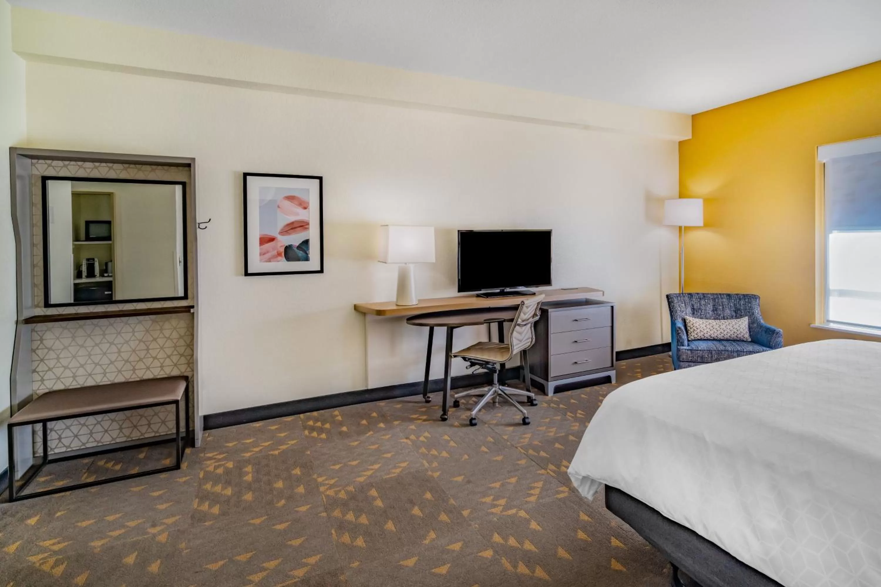 Photo of the whole room, Bed in Holiday Inn Southaven Central - Memphis by IHG