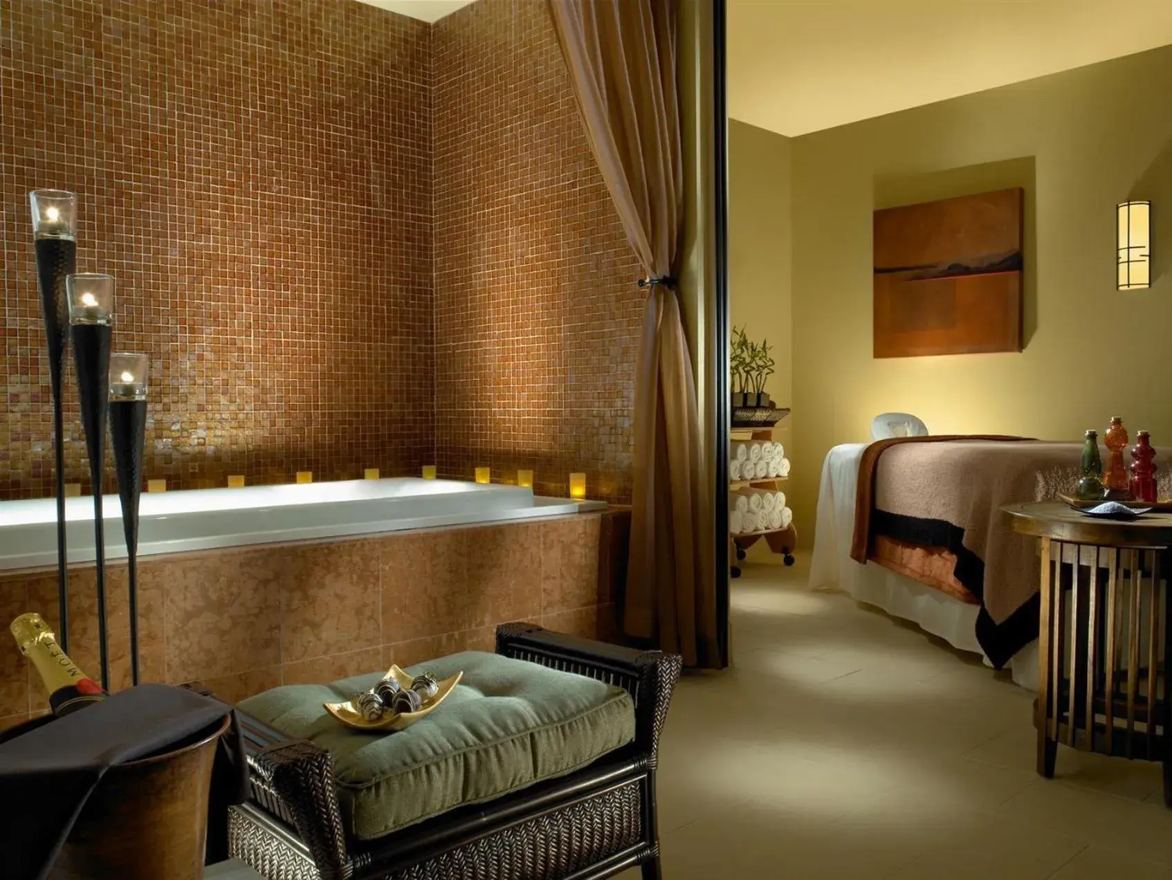 Spa and wellness centre/facilities, Bed in Aspen Ridge Condominiums by Keystone Resort