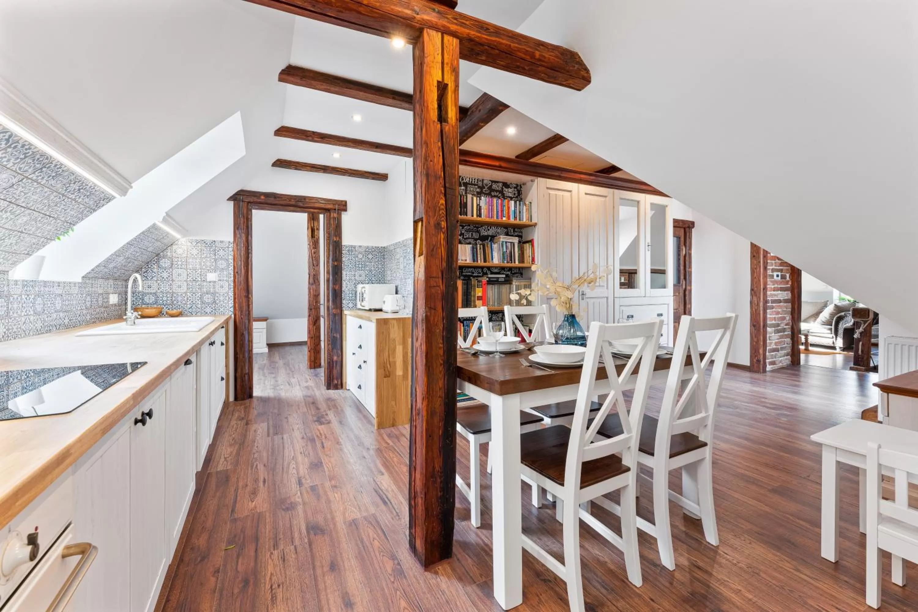 Dining Area in Villa Libosad