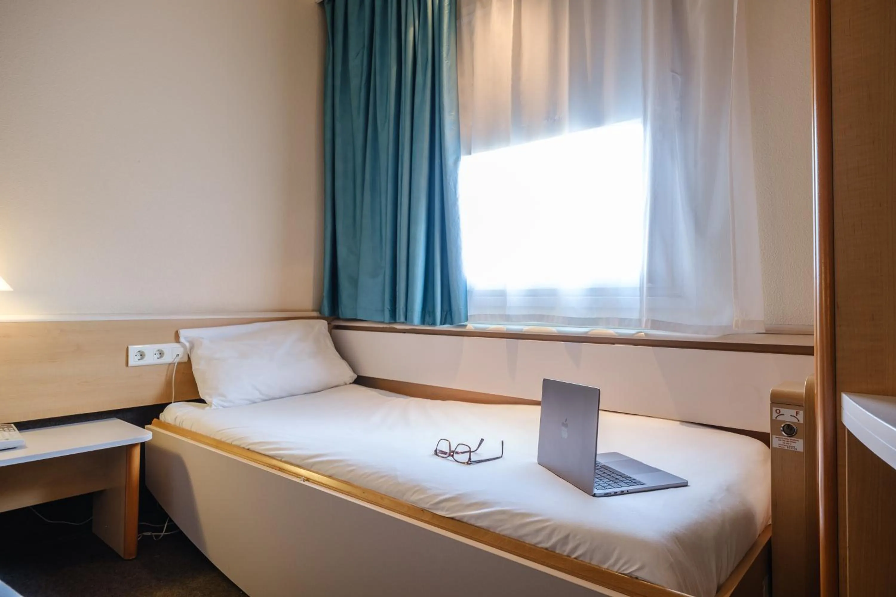 Bedroom, Bed in Ibis Madrid Alcorcon Tresaguas