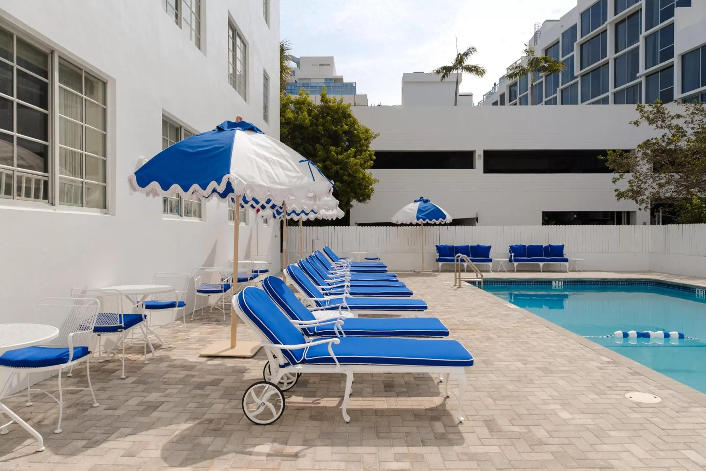 Swimming Pool in Found Miami Beach powered by Sonder