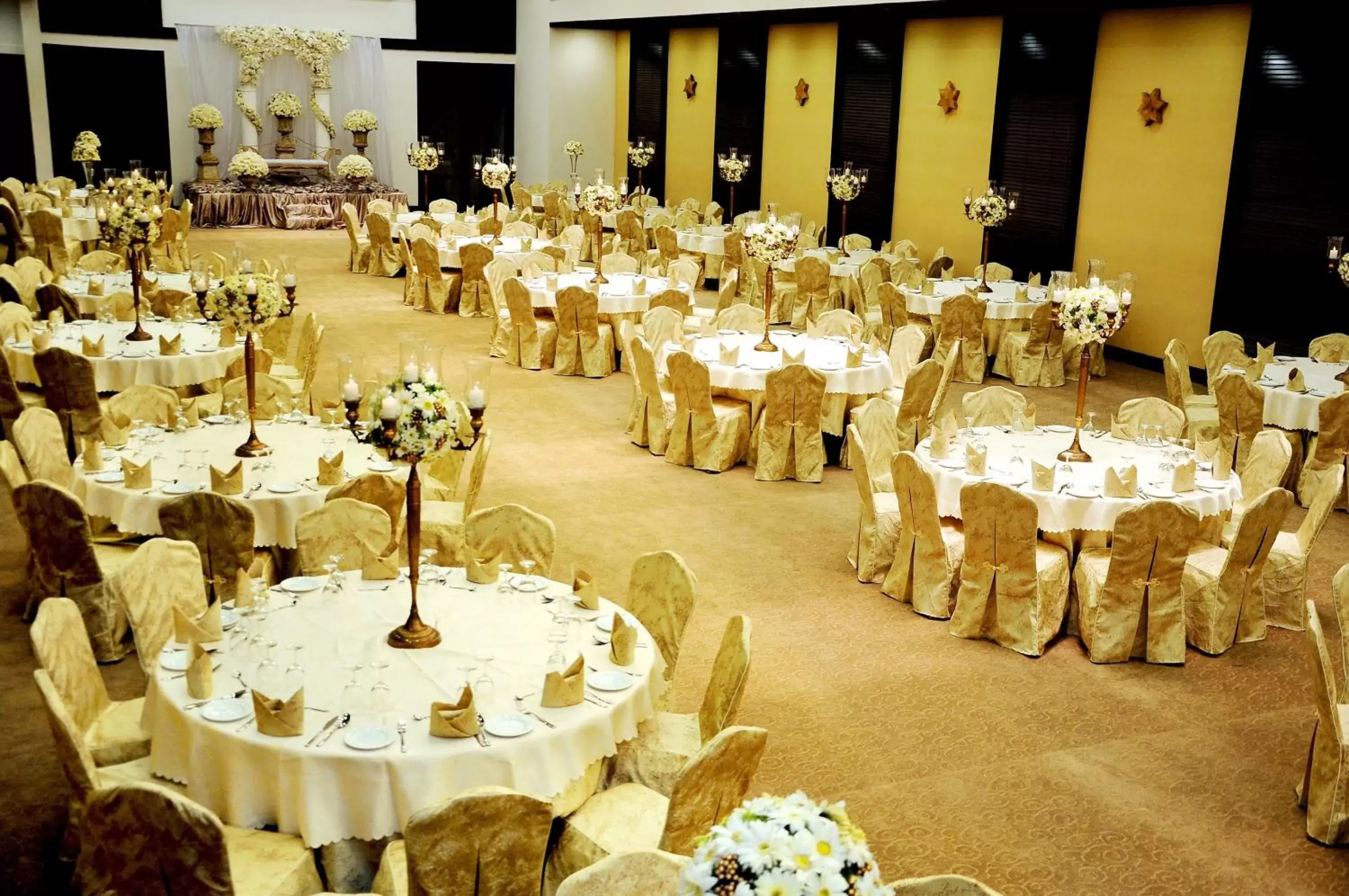 Banquet/Function facilities, Banquet Facilities in Goldi Sands Hotel