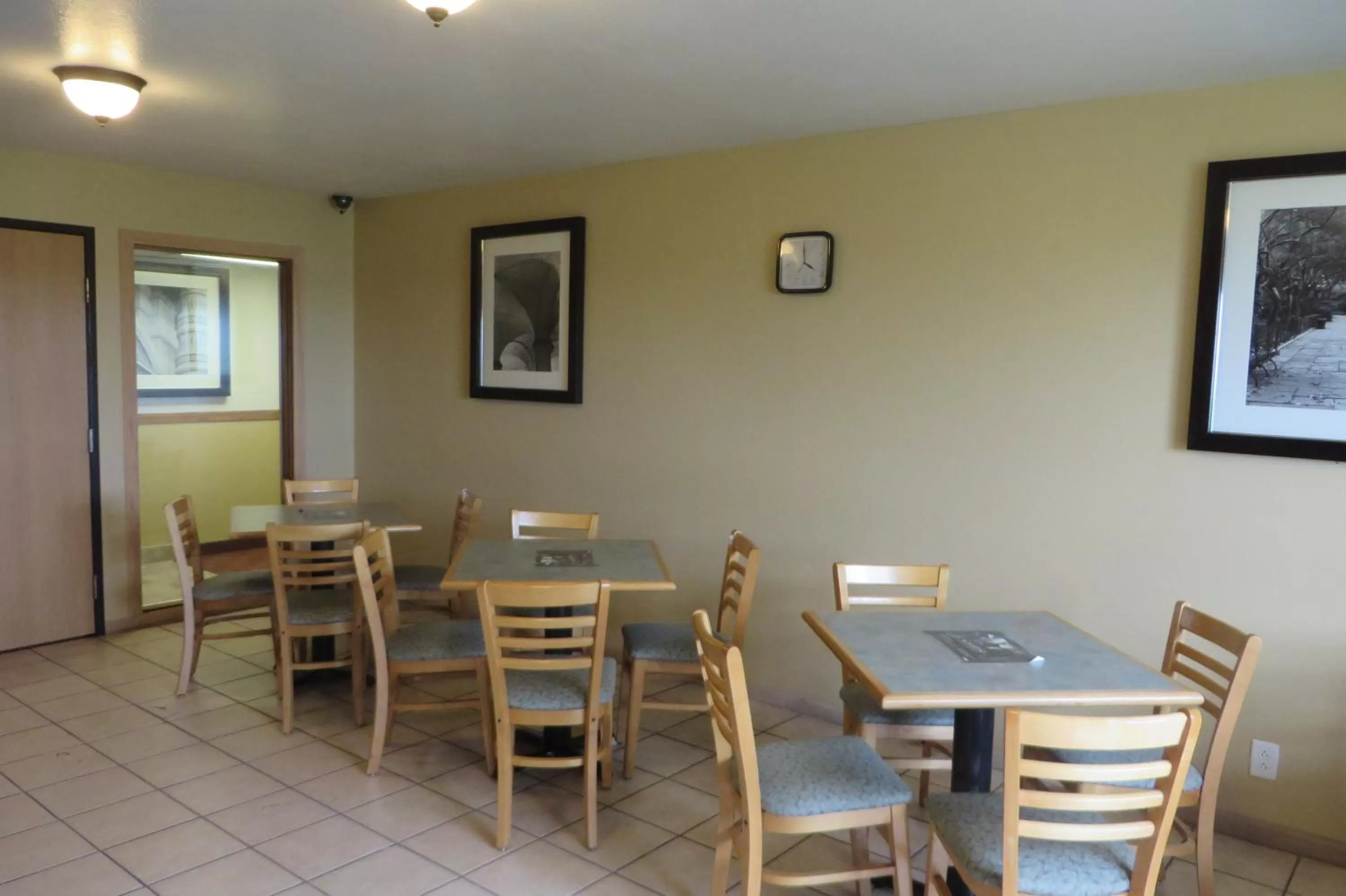 Other in Super 8 by Wyndham Grinnell IA