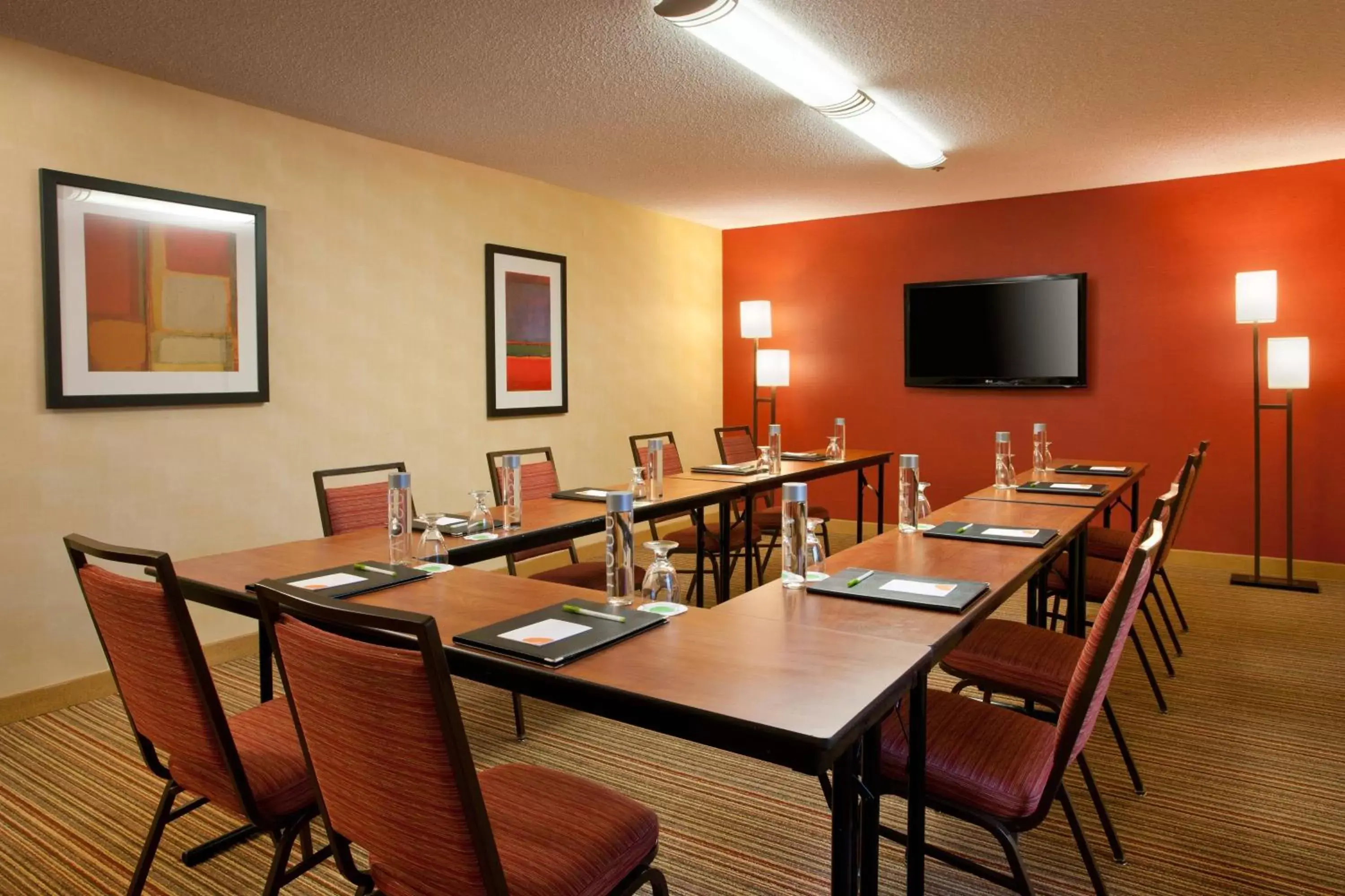 Meeting/conference room in Courtyard Sacramento Airport Natomas