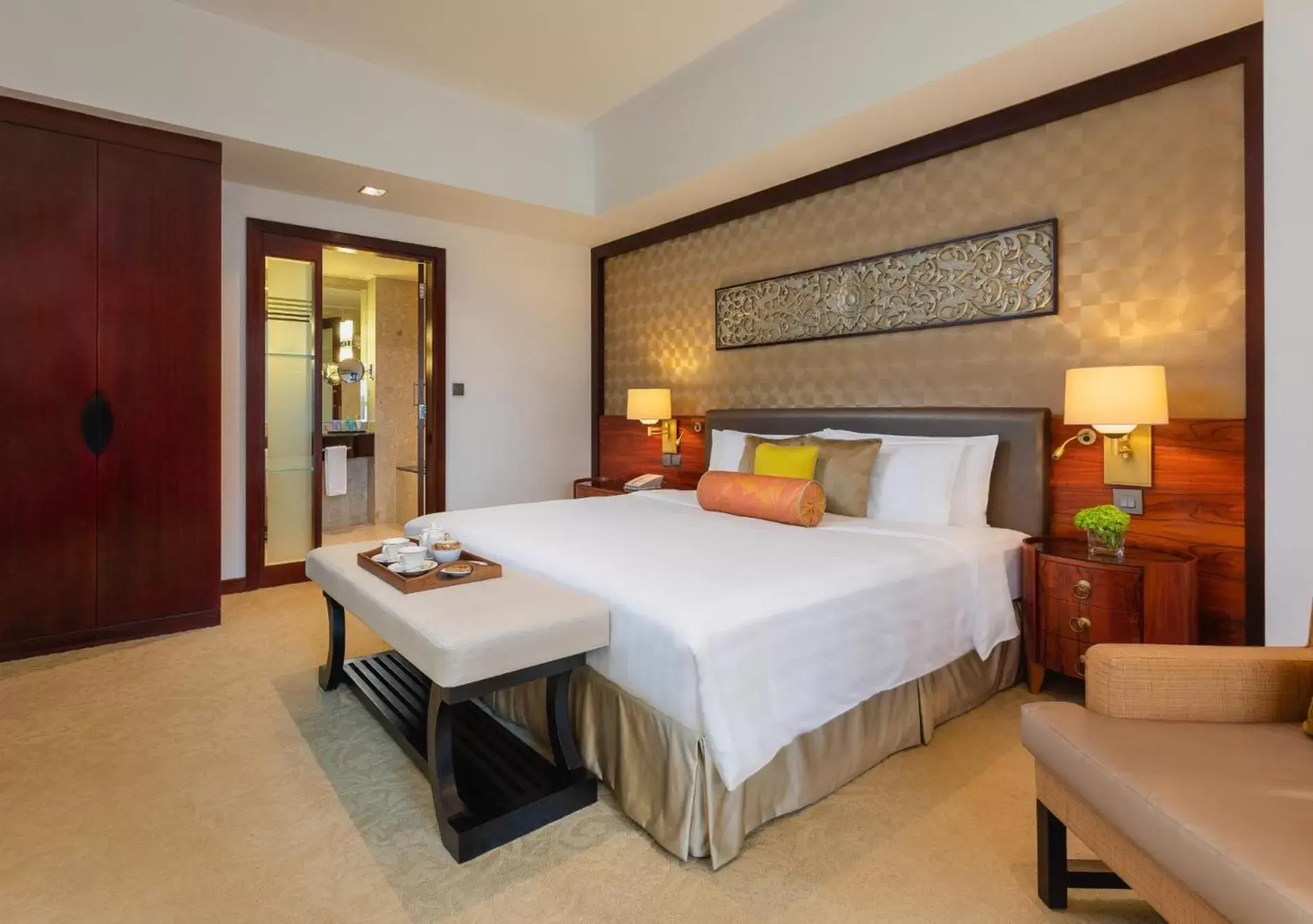 Bed in Dusit Thani Dubai