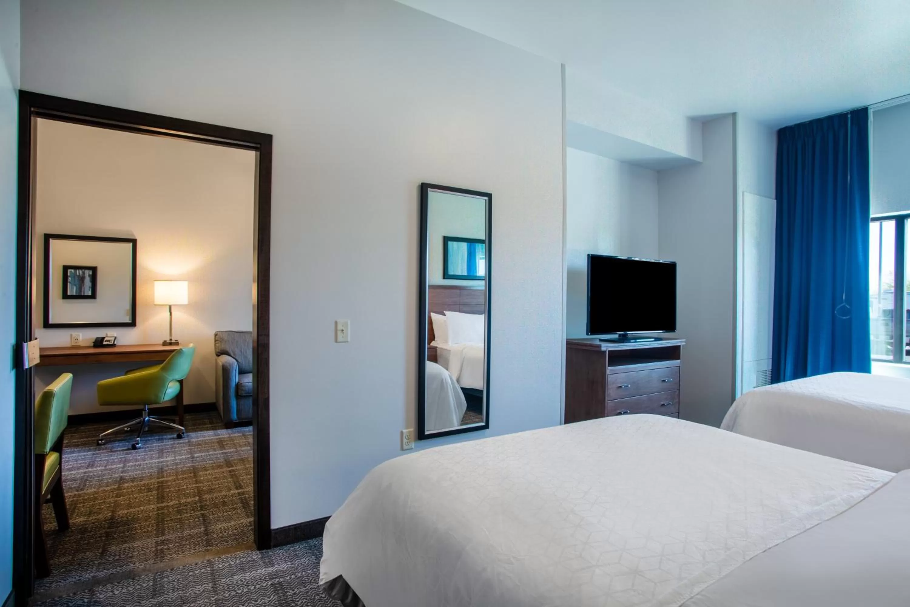 Photo of the whole room, Bed in Staybridge Suites - Sioux Falls Southwest by IHG