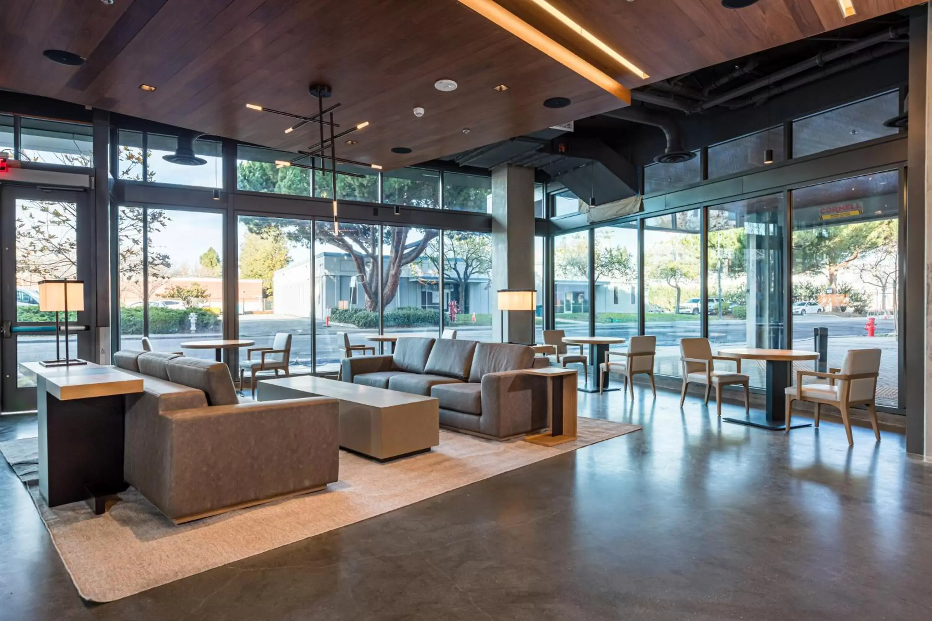 Lobby or reception in Shashi Hotel Mountain View, an Urban Resort