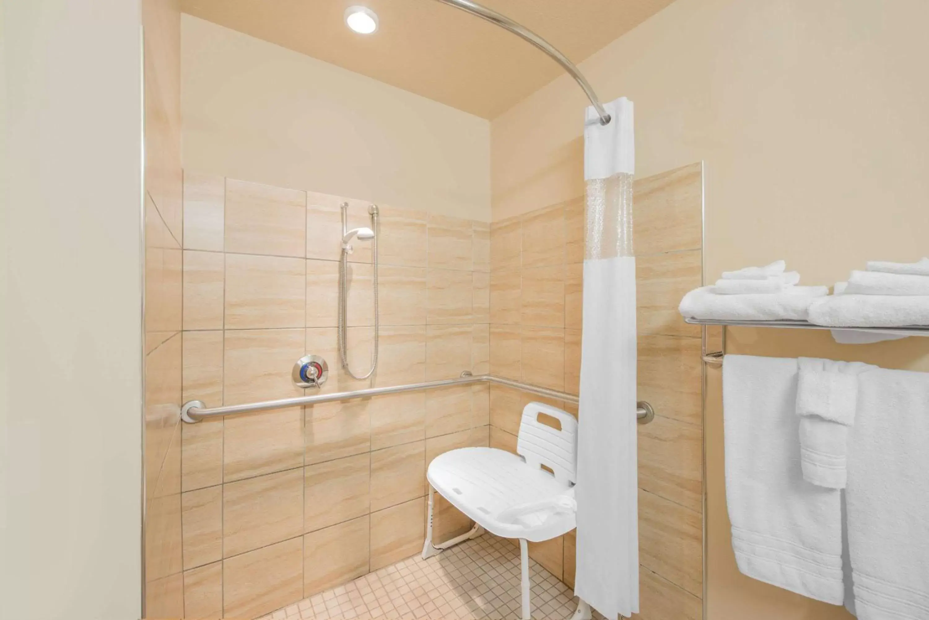 Bathroom in Microtel Inn & Suites Quincy by Wyndham