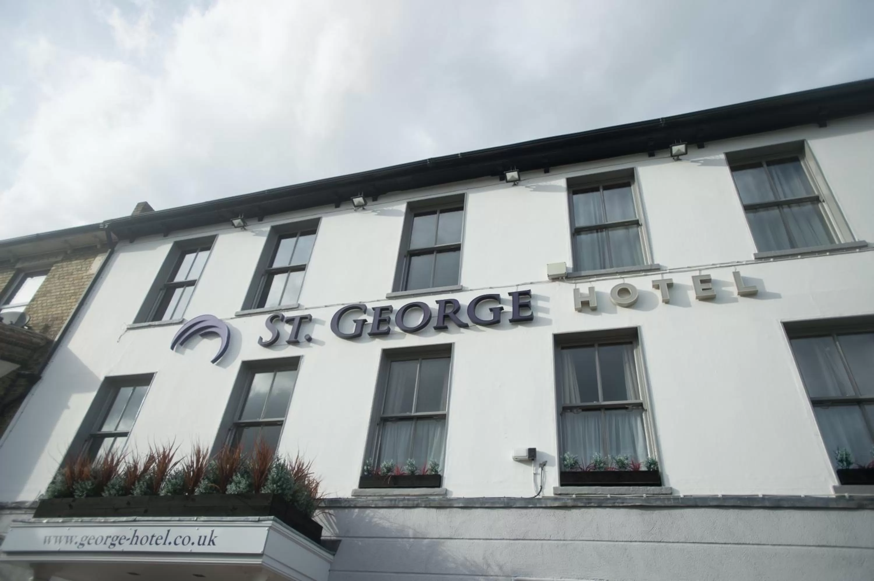Property building in St George Hotel Rochester-Chatham