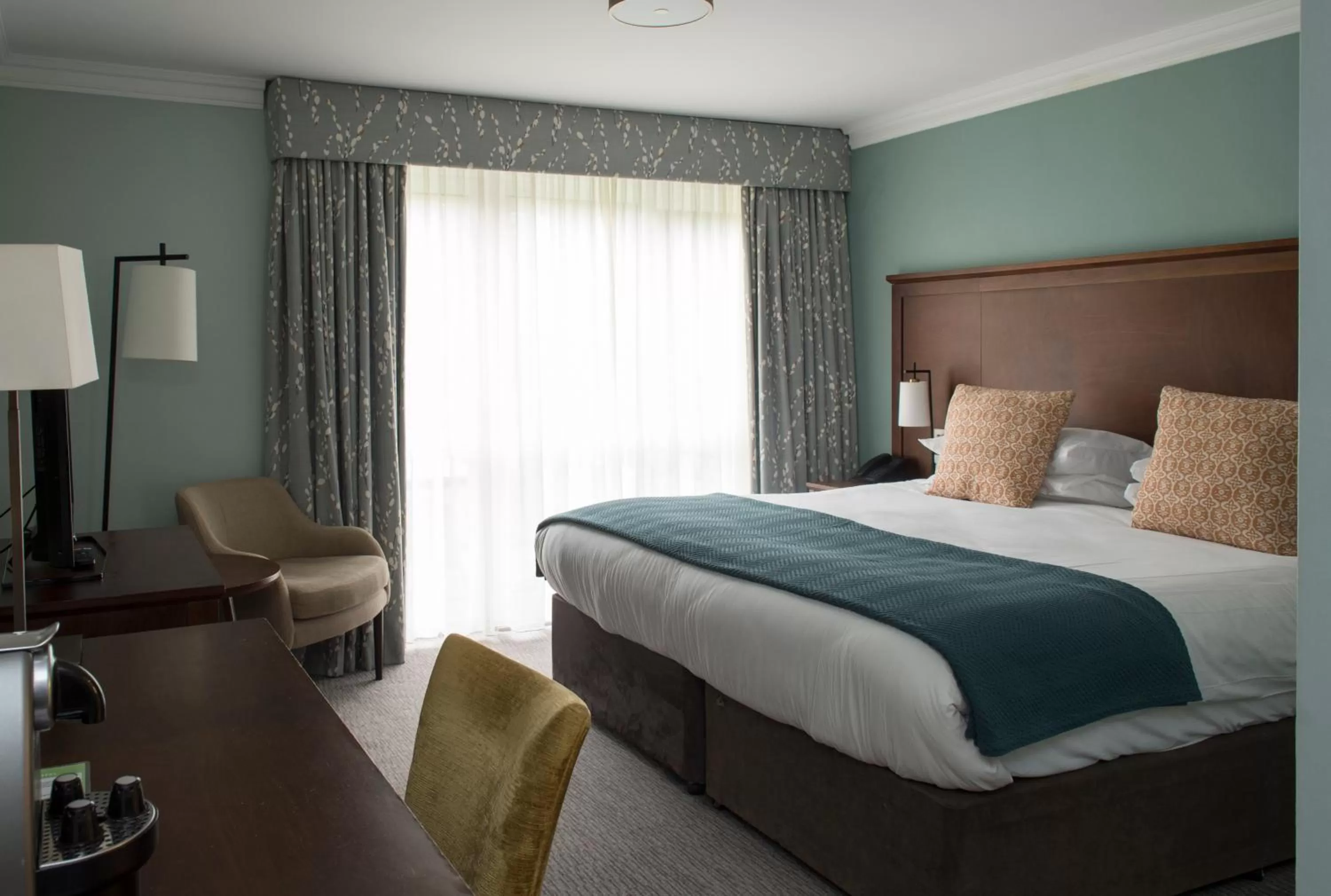 Garden Room Double in Bush Hotel Farnham