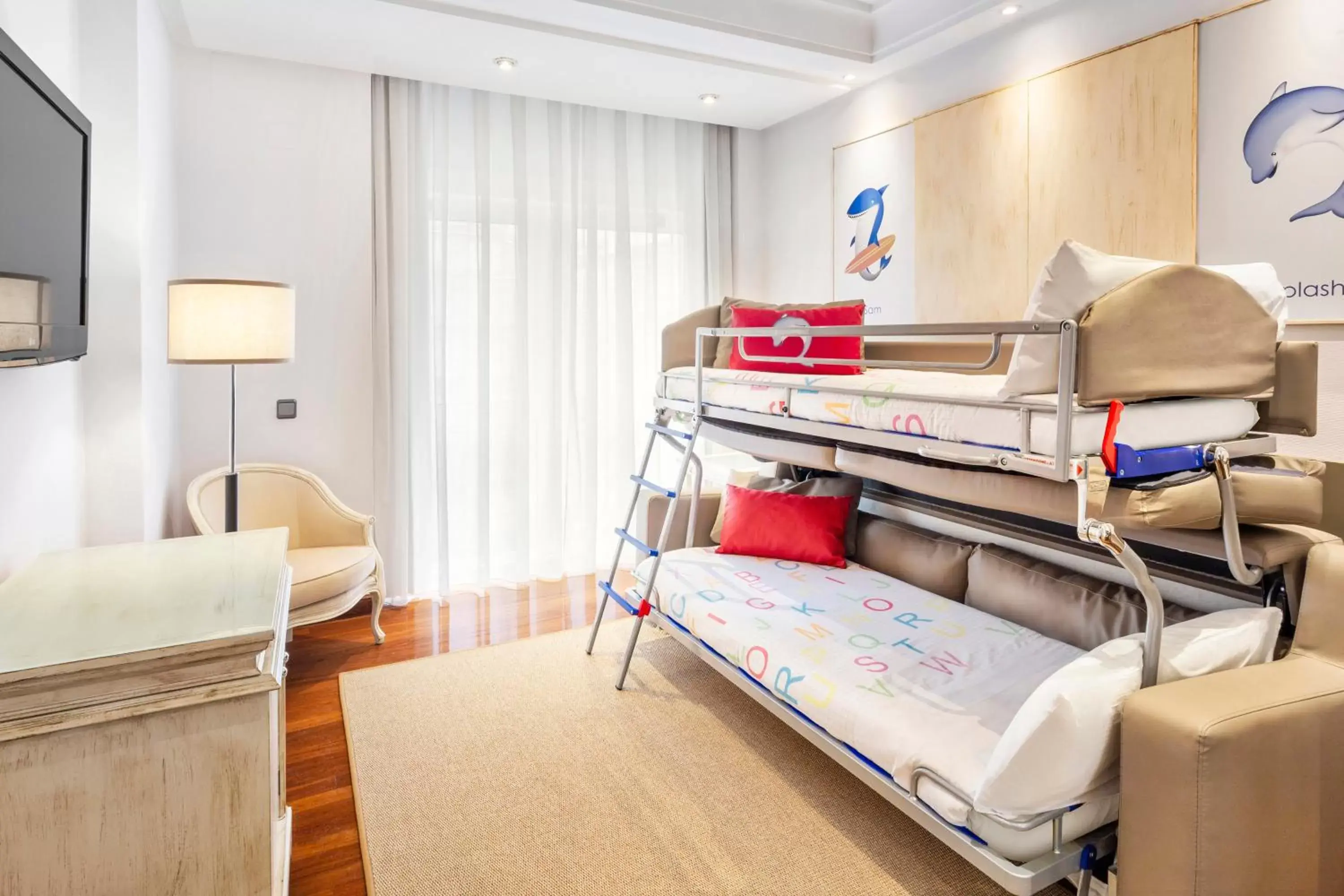 Bed, Bunk Bed in Melia Maria Pita