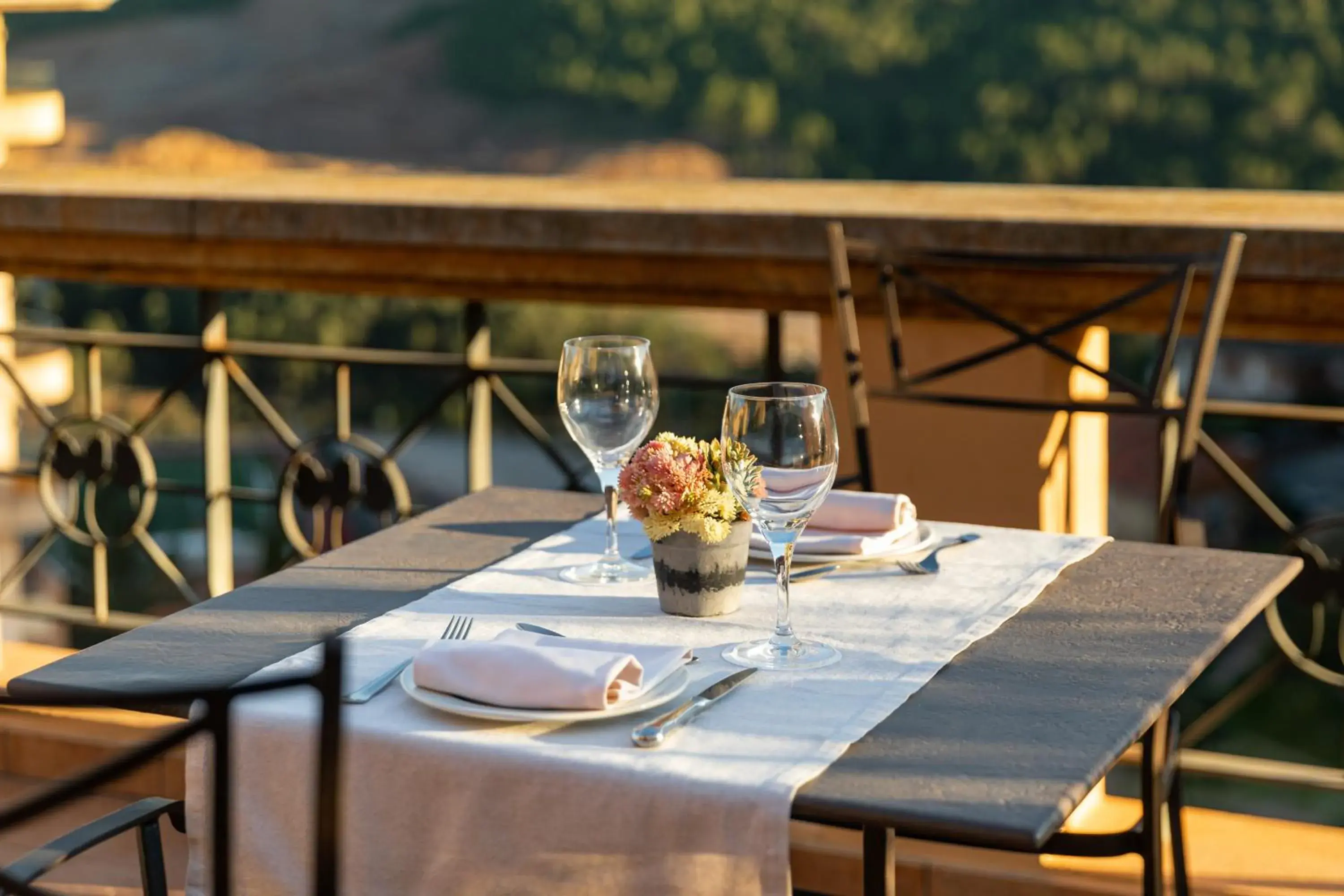 Natural landscape, Restaurant/Places to Eat in Bremon Boutique Hotel by Duquesa Hotels Collection