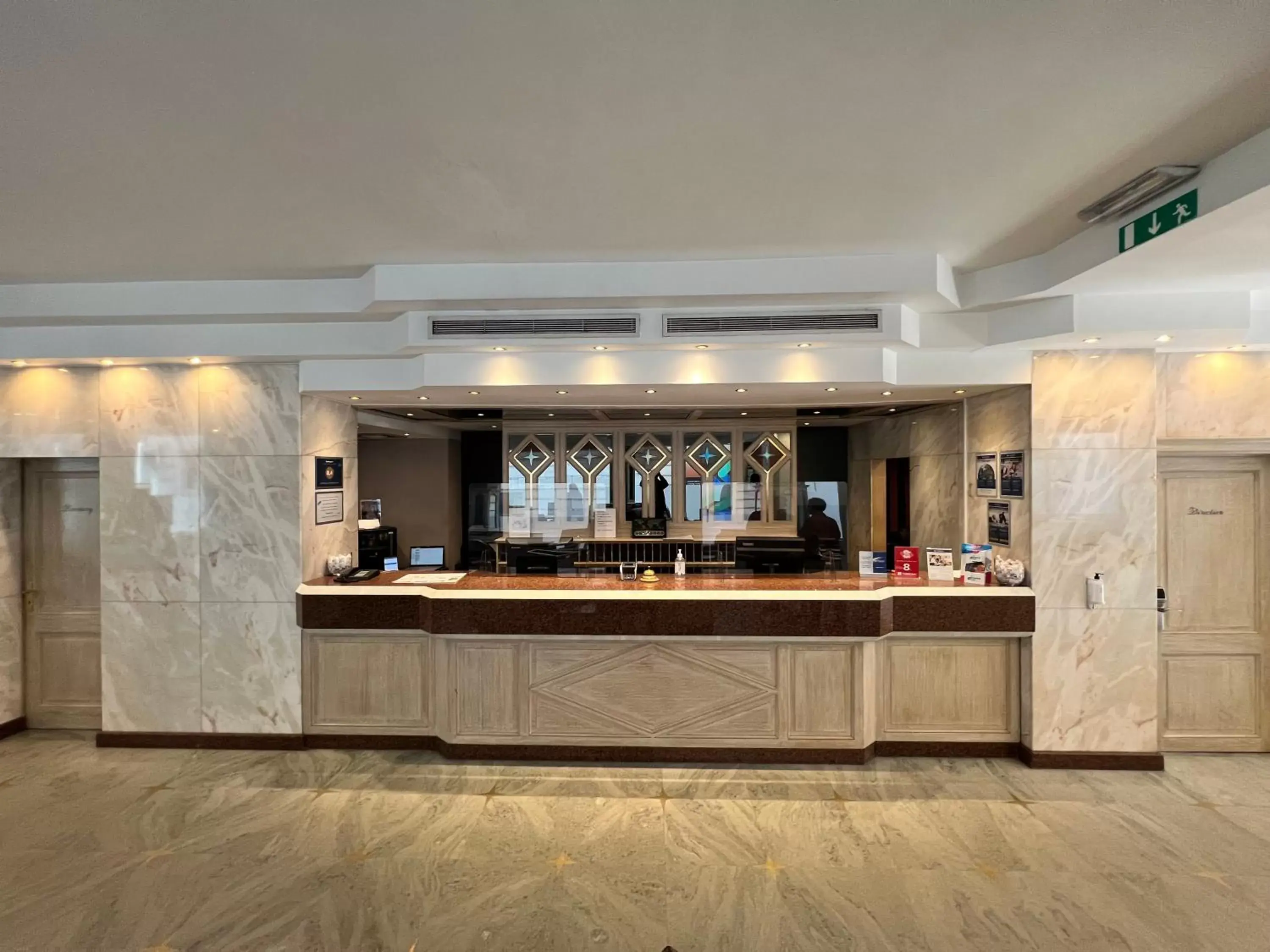 Lobby or reception in Best Western Hotel Royal Centre