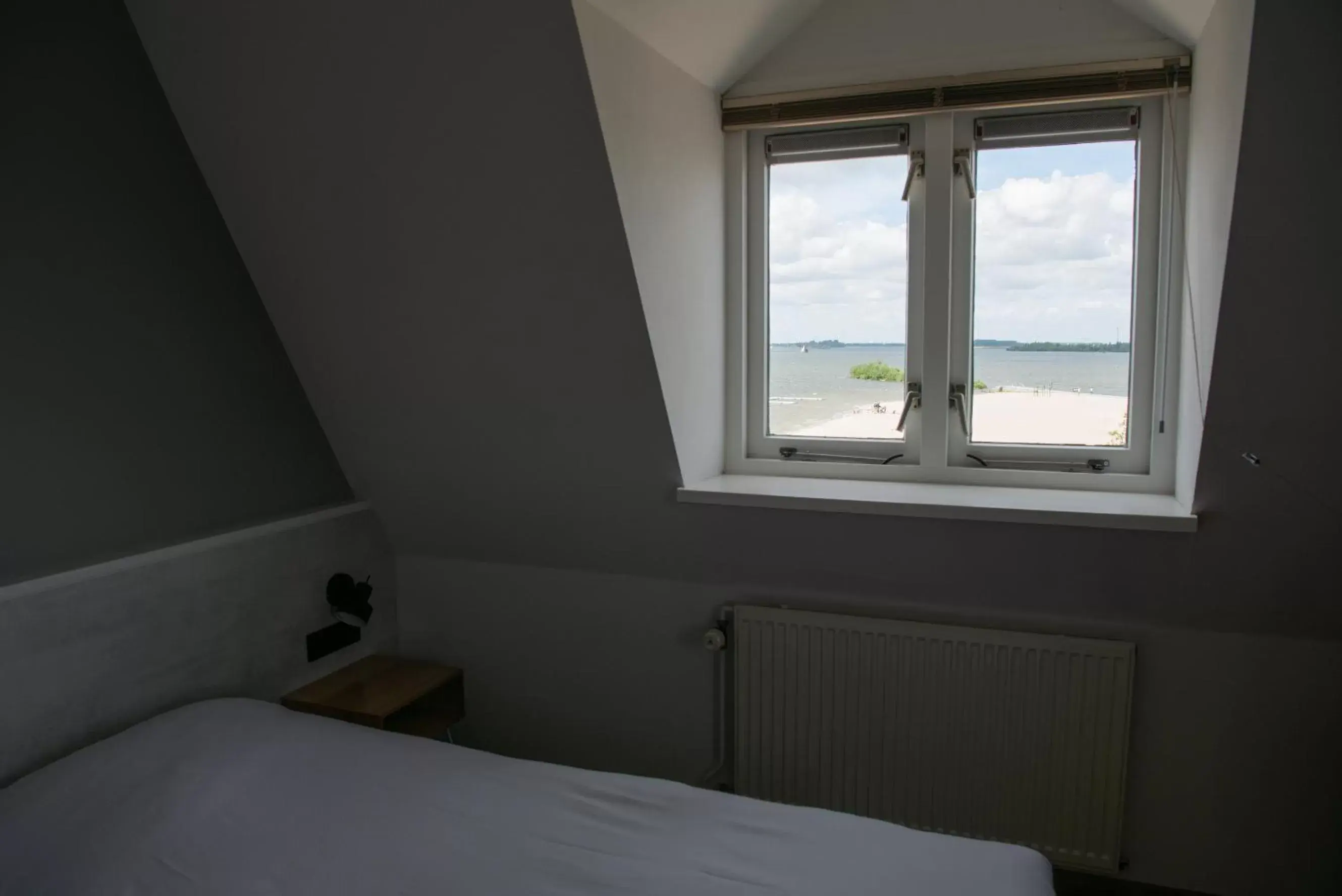 Bed in Restaurant & Hotel Monopole Harderwijk