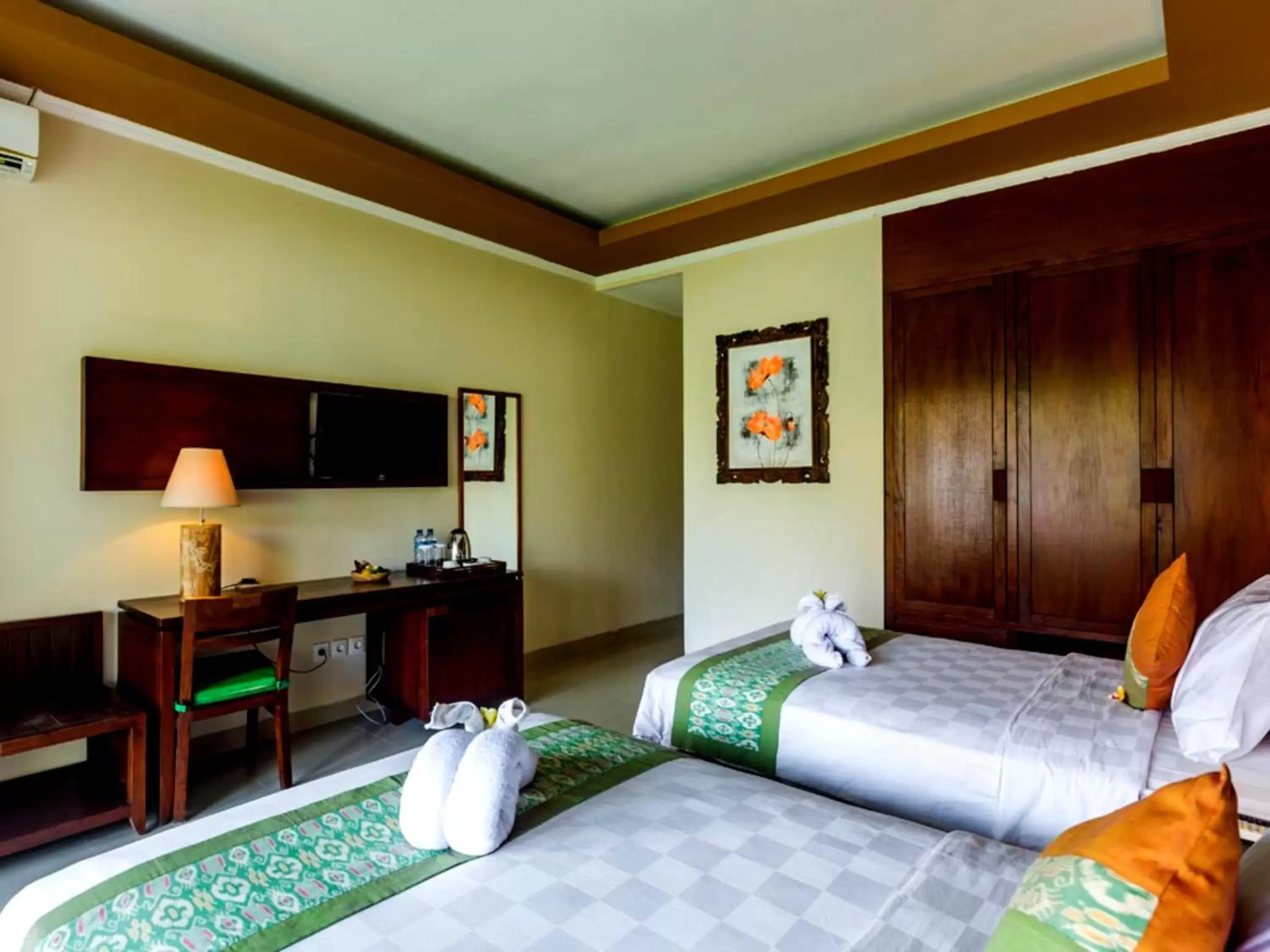 Bed in Awatara Boutique Resort Ubud