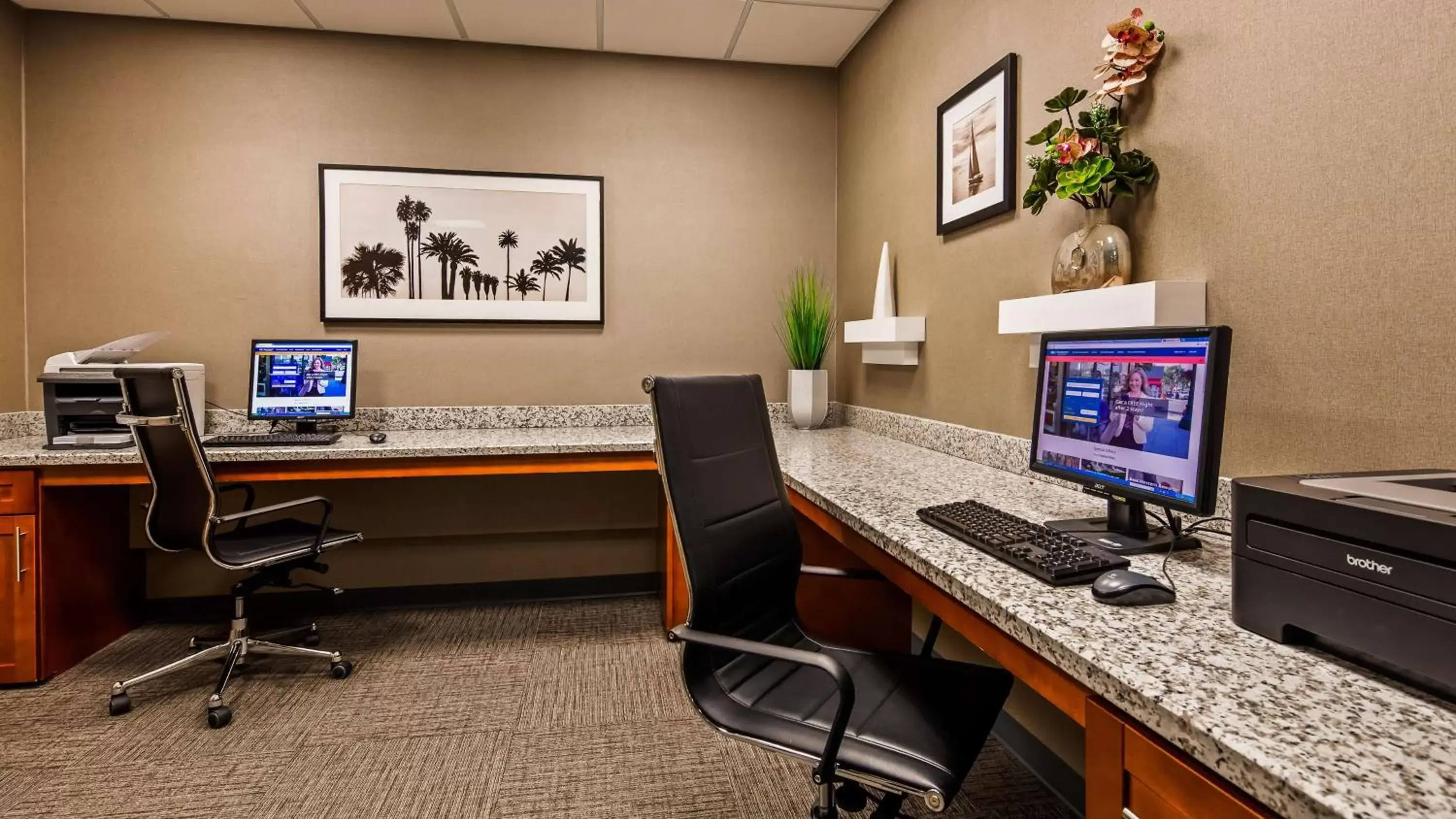 On site, Business Area/Conference Room in Best Western Plus Kendall Hotel & Suites
