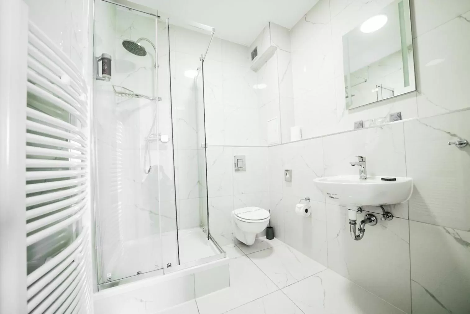 Shower in Hotel Zur alten Stadtkellerei Leipzig