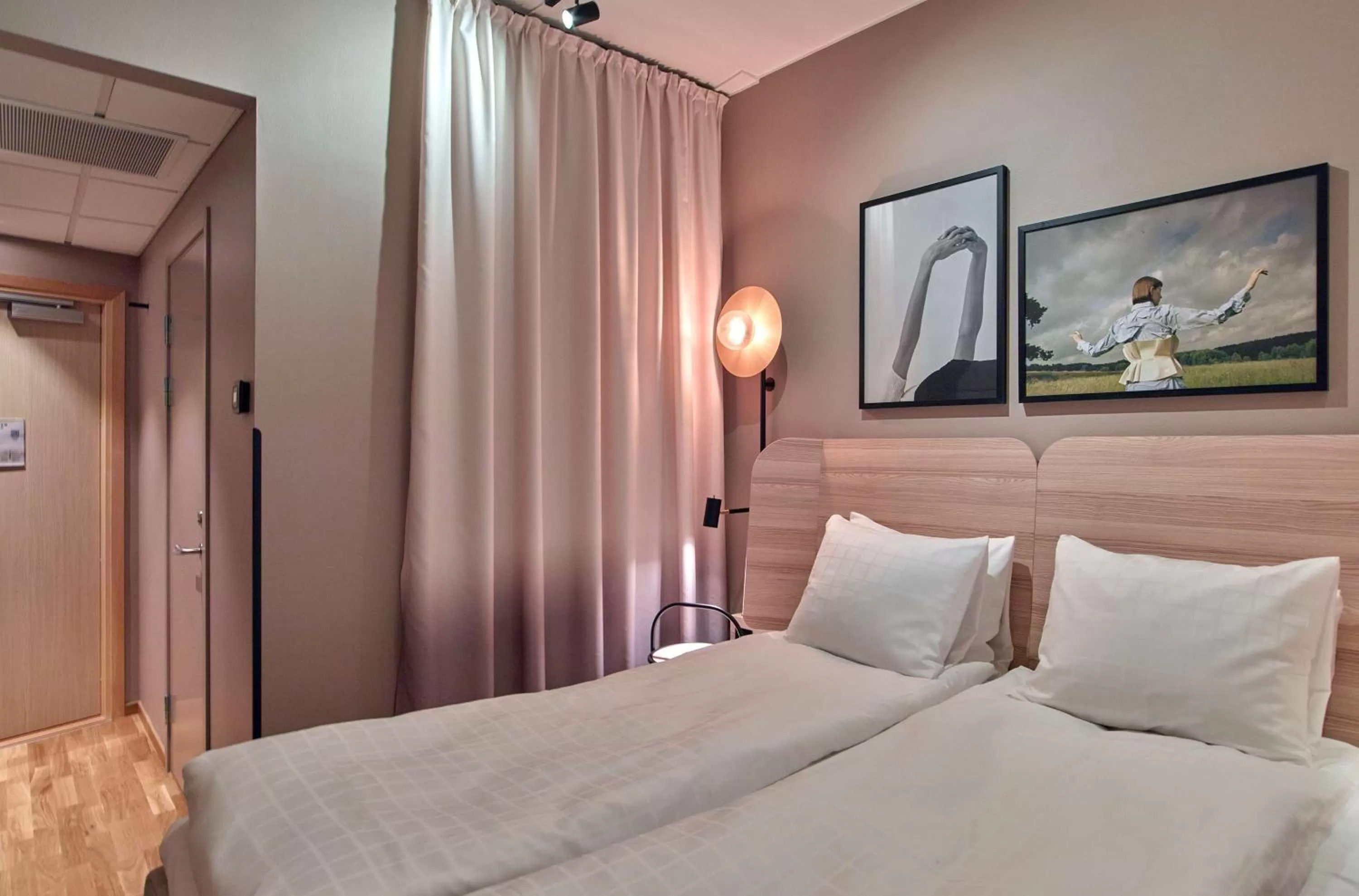 Bedroom, Bed in Scandic Oceanhamnen