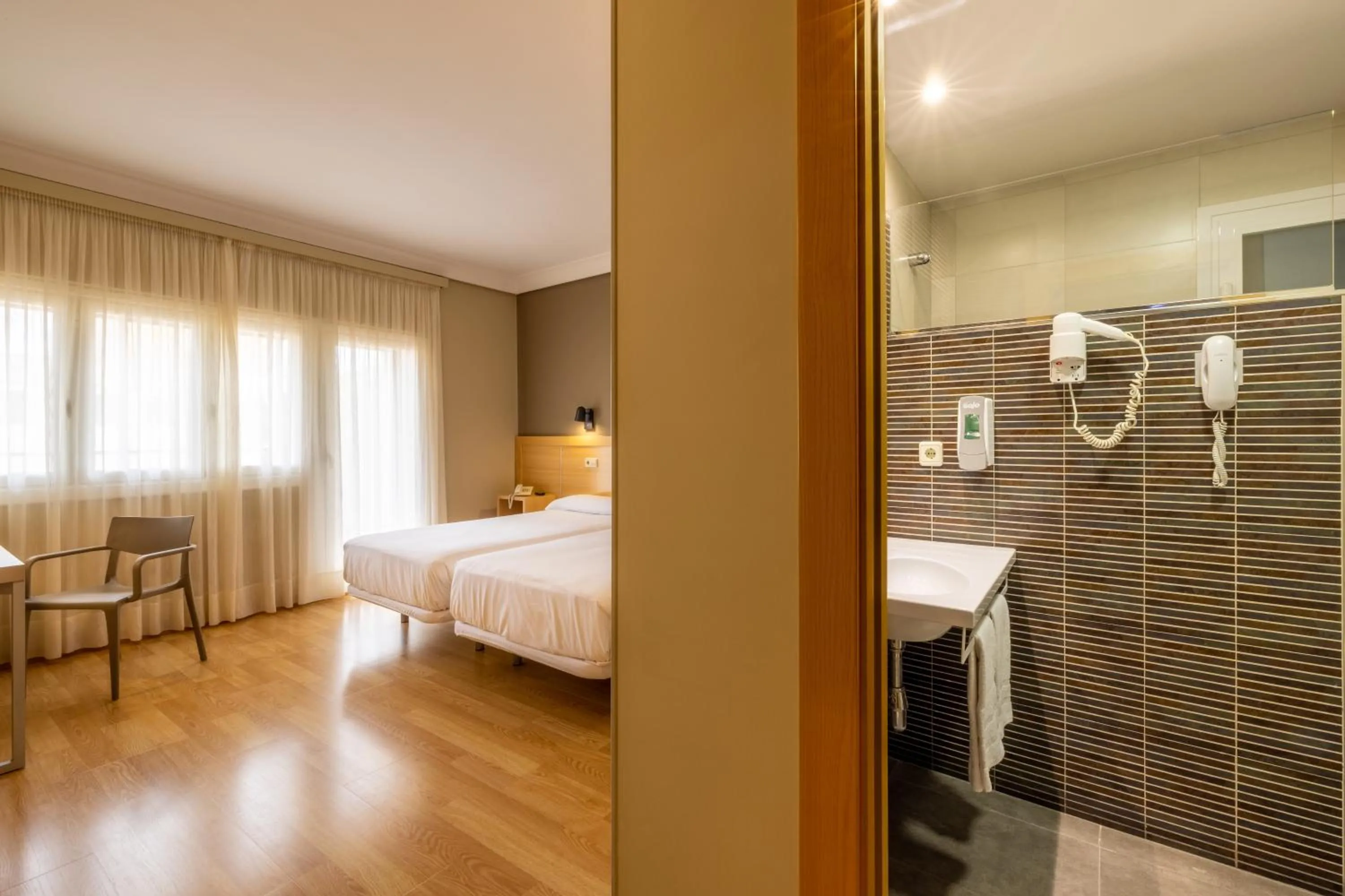 Property building, Bed in Hotel Santamaria