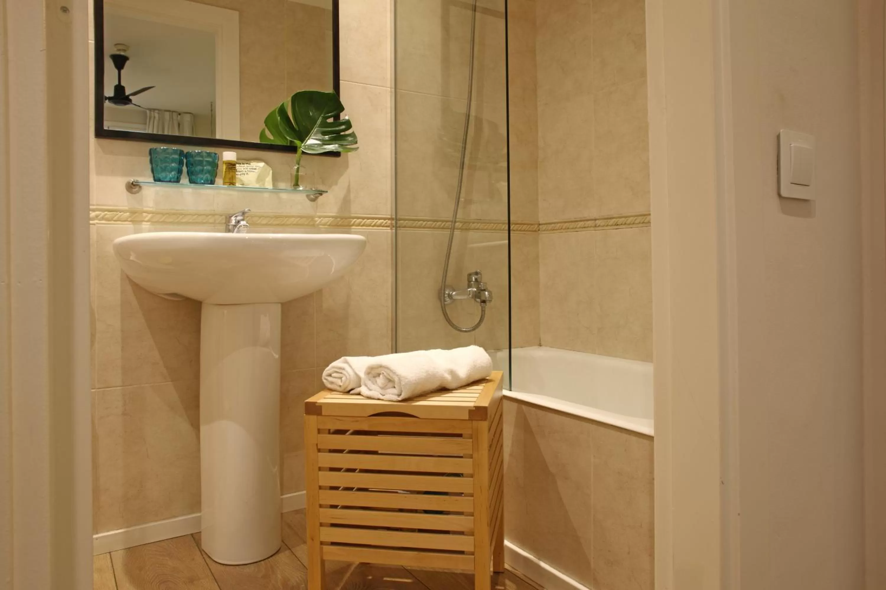 Bathroom in Chic & Basic Lemon Boutique Hotel