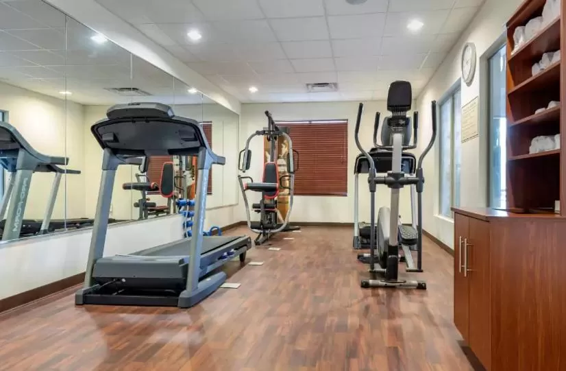 Fitness centre/facilities in Holiday Inn Express & Suites Hebron - Cincinnati Airport by IHG