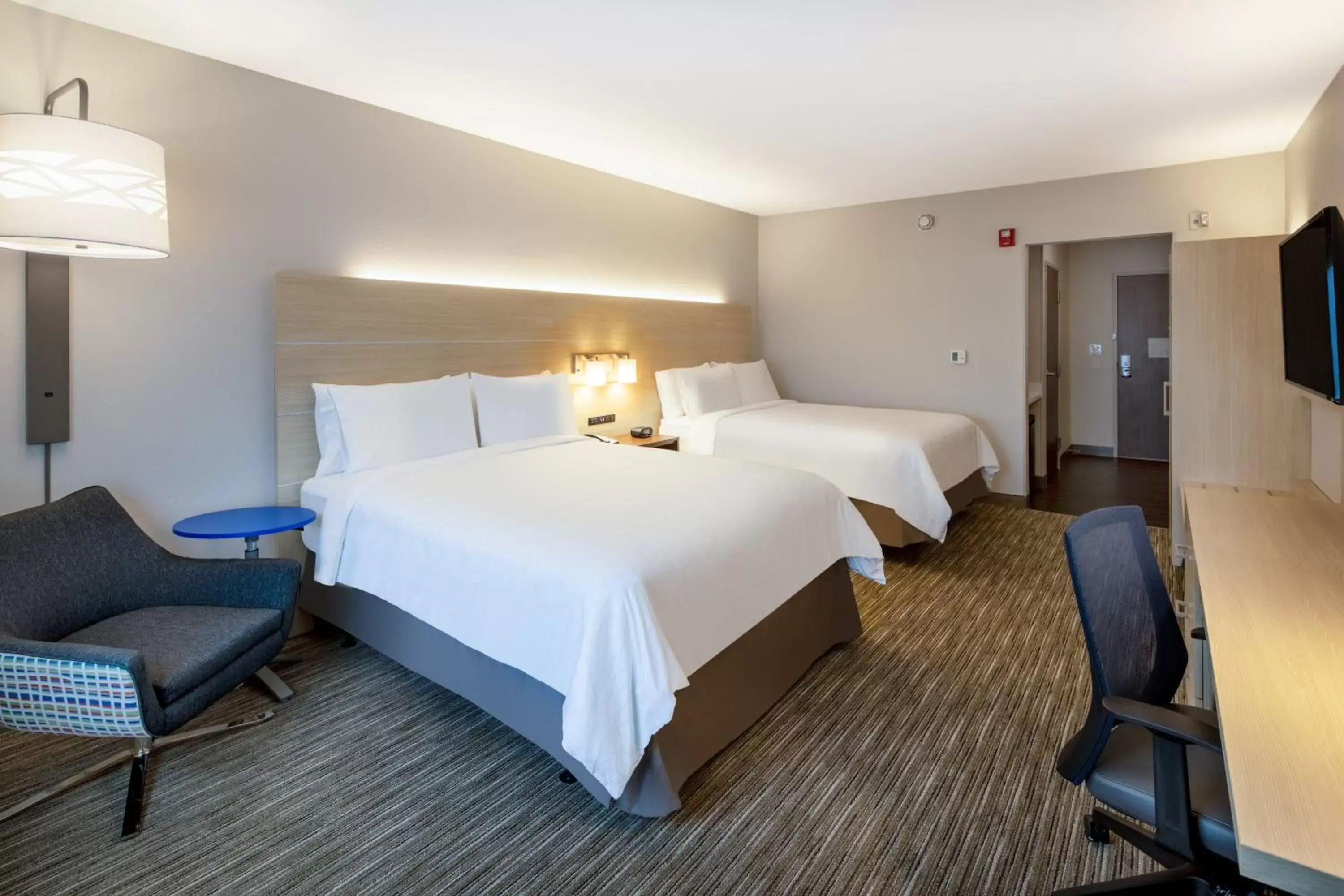 Photo of the whole room, Bed in Holiday Inn Express & Suites - Ft Myers Beach-Sanibel Gateway, an IHG Hotel