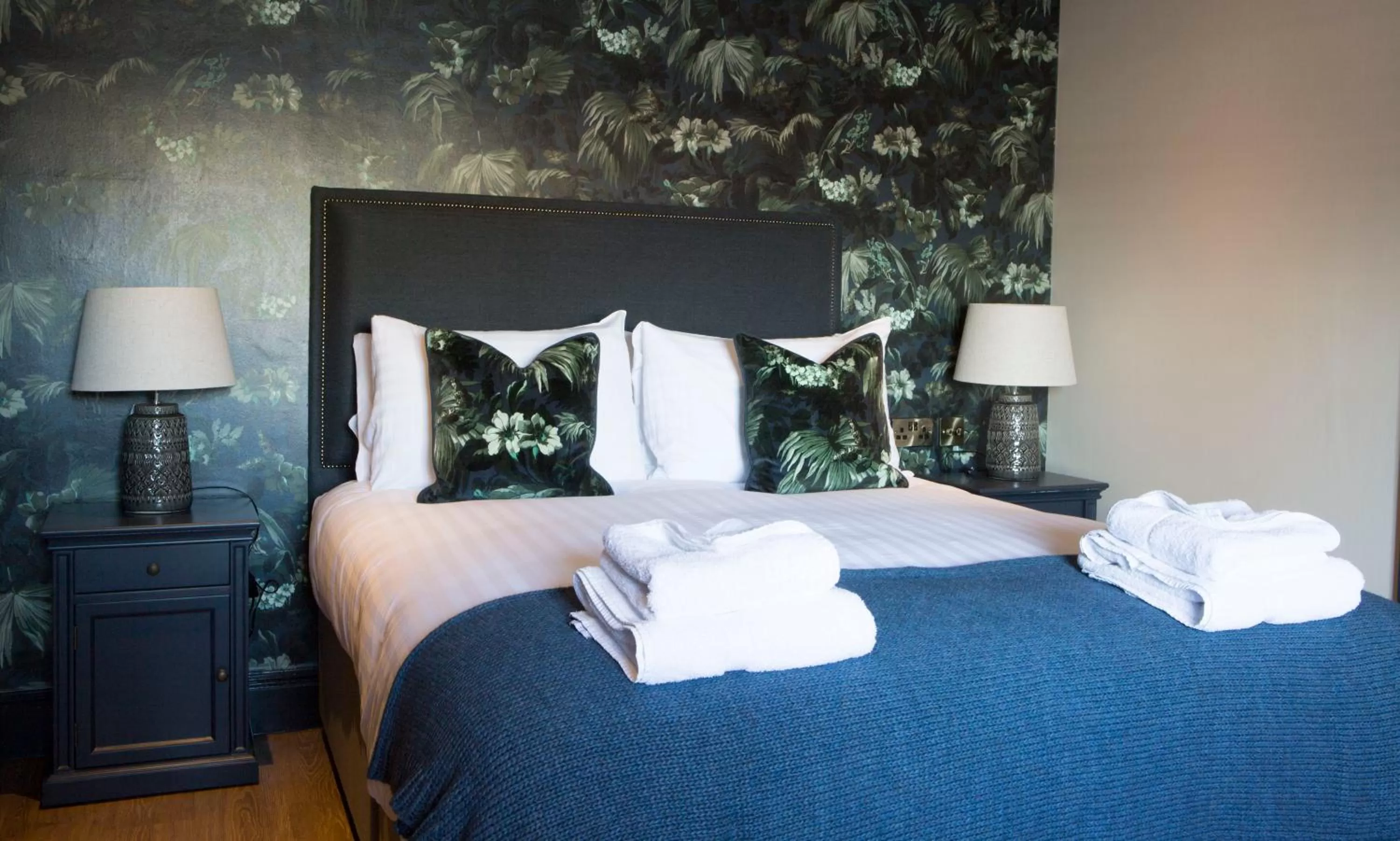 Bed in Wynnstay Arms, Ruabon, Wrexham