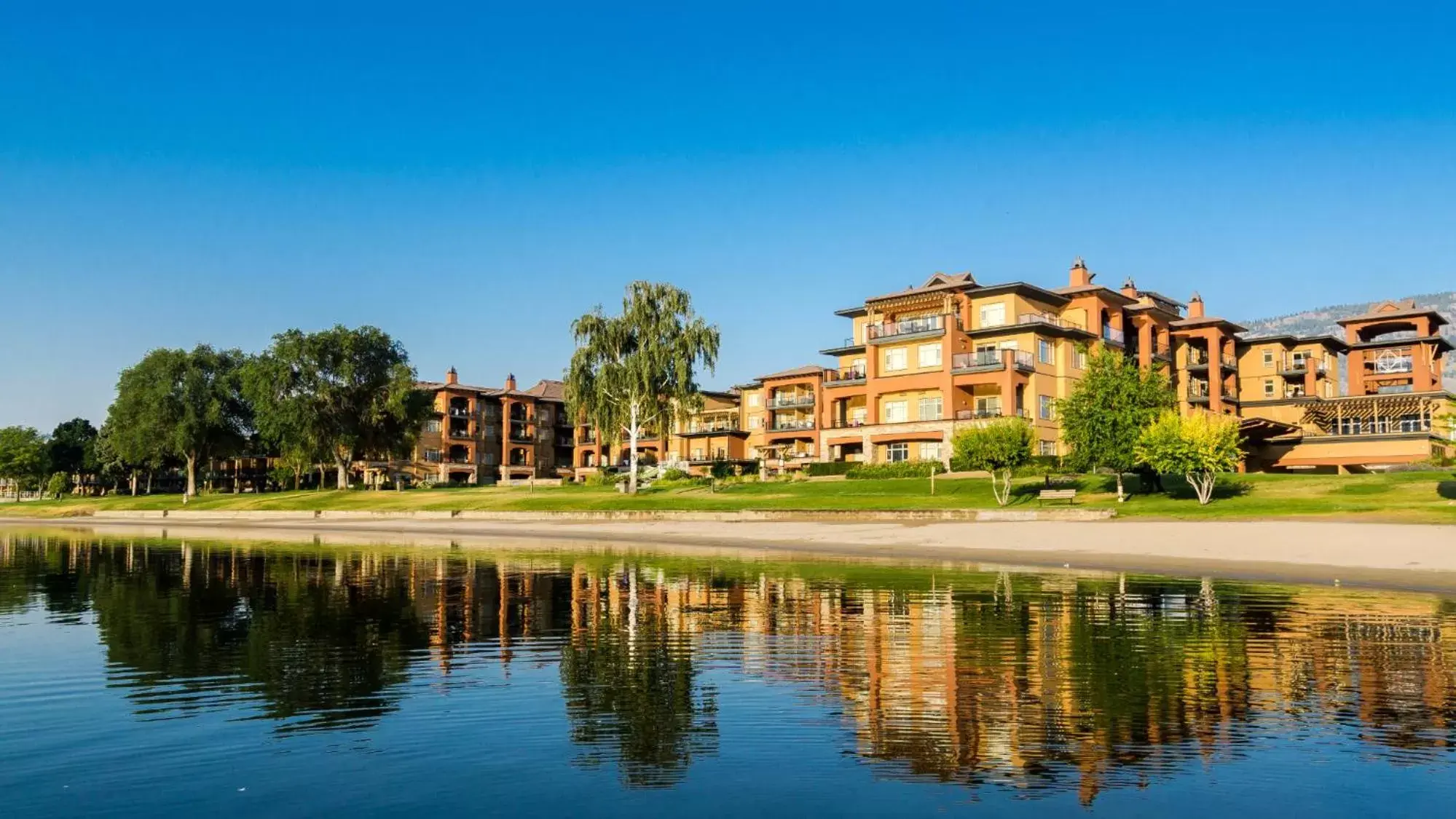 Property Building in Watermark Beach Resort