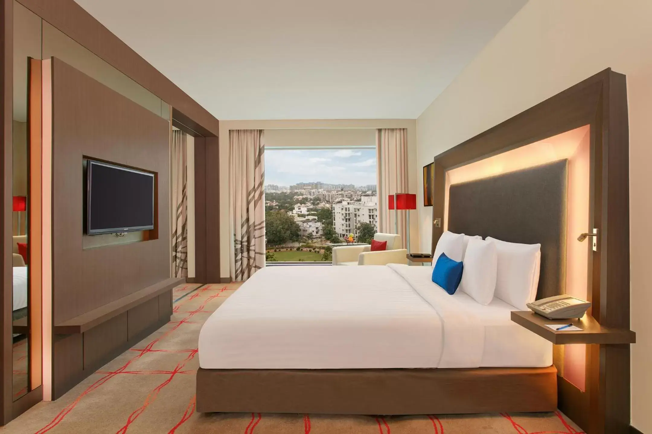 Bedroom, Bed in Novotel Ahmedabad