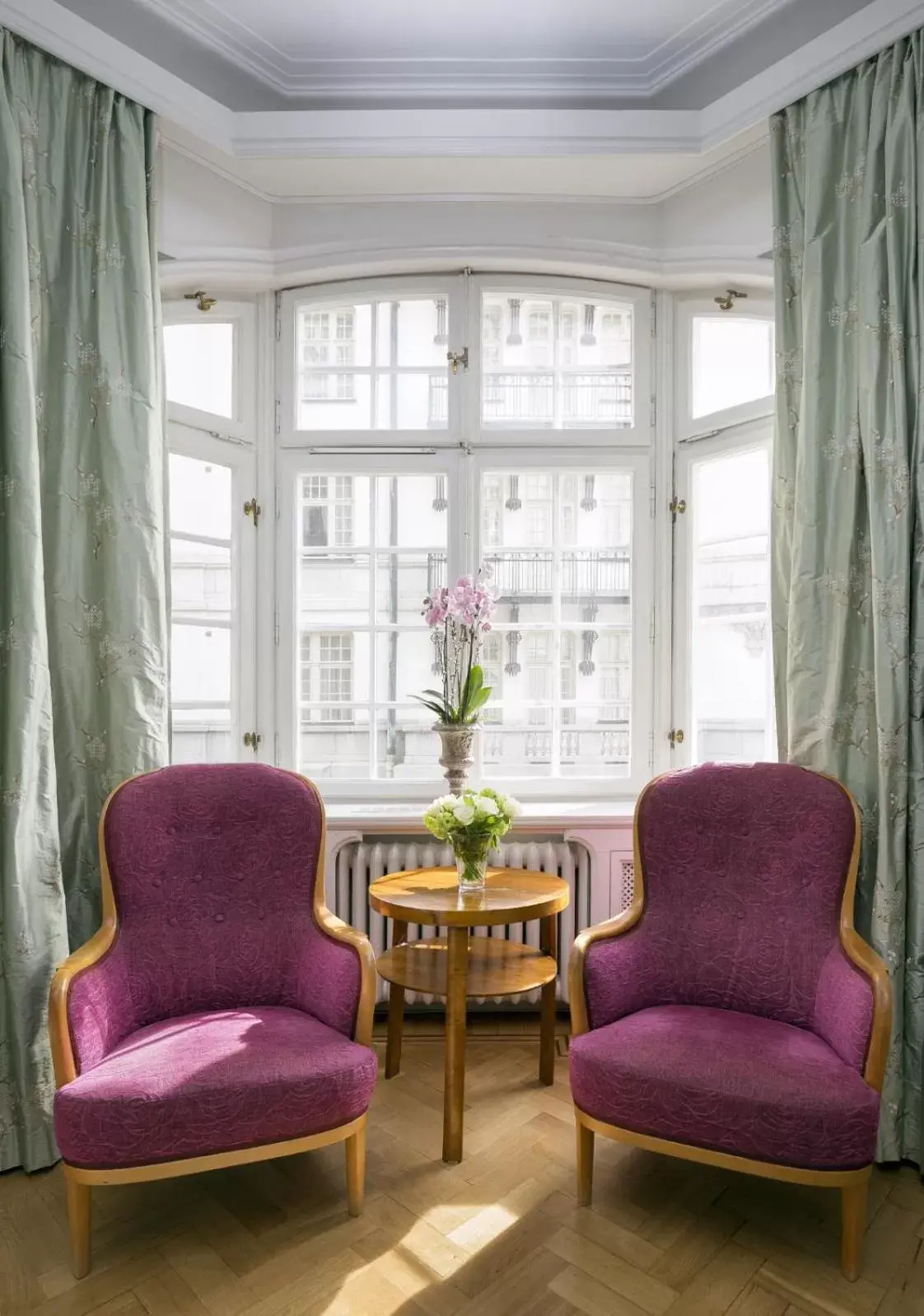 Seating Area in Hotel Esplanade, BW Signature Collection