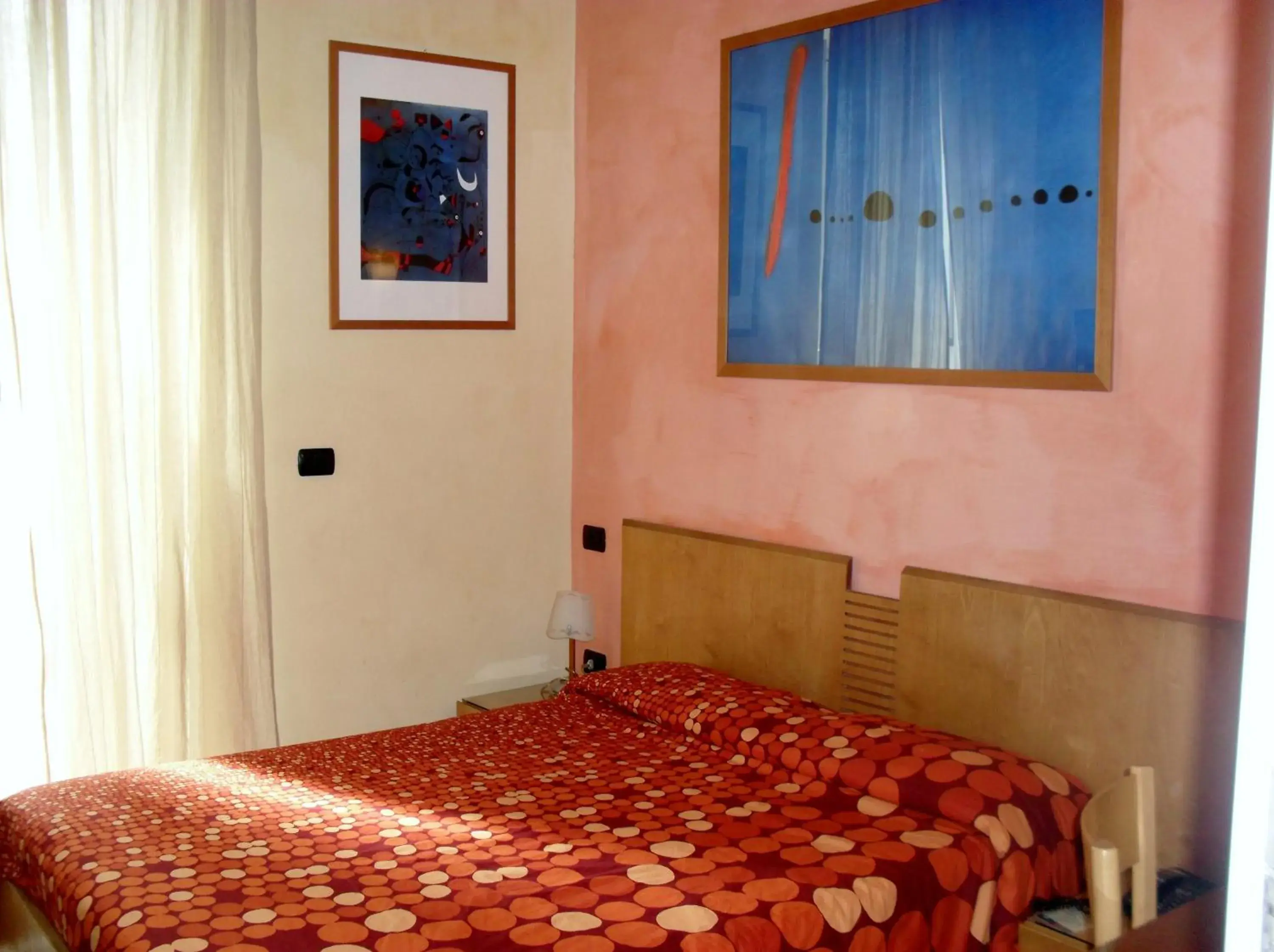 Bed in Hotel Clarean