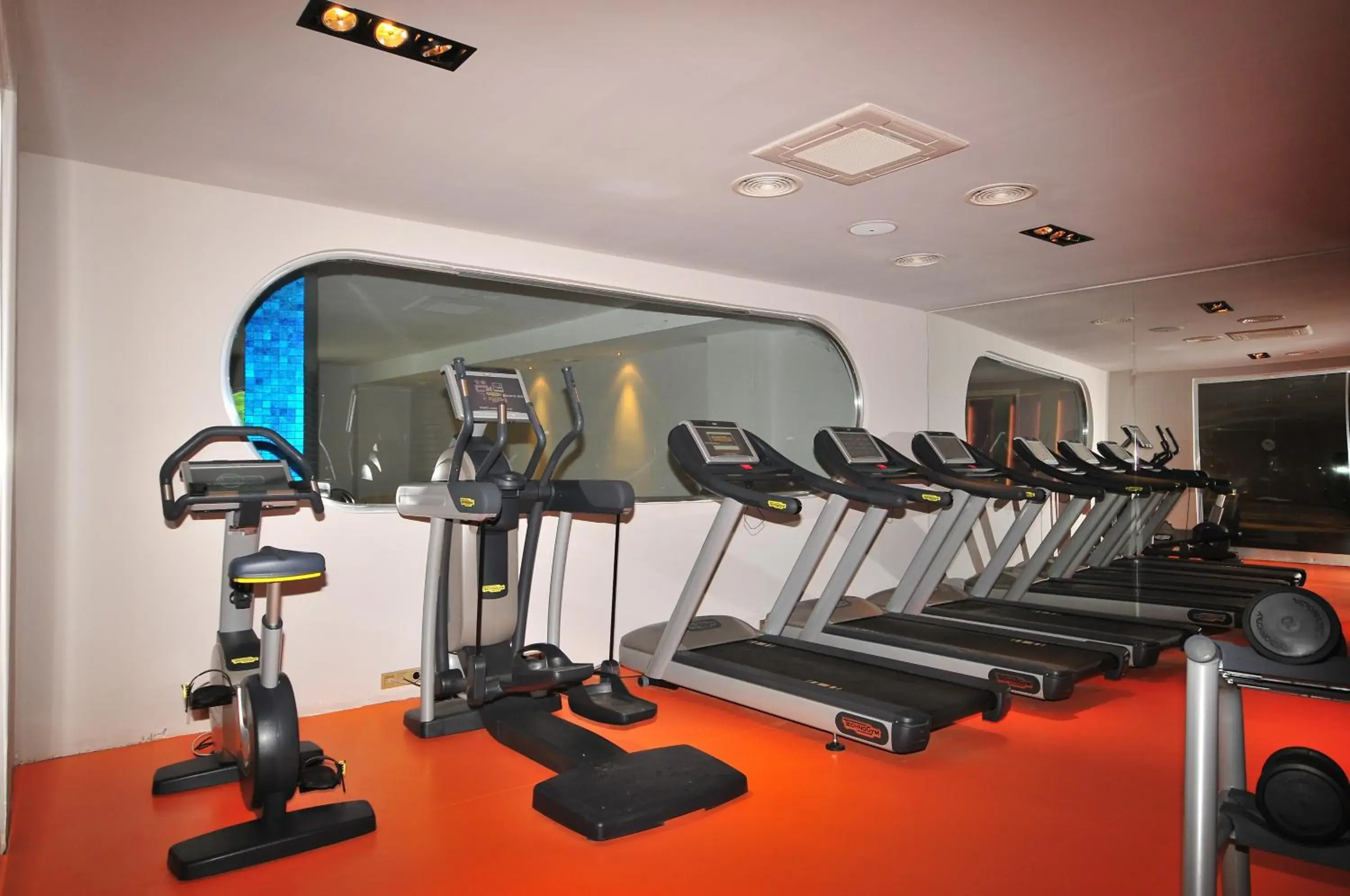 Fitness centre/facilities in Blue Bay Platinum Fitness centre/facilities in Blue Bay Platinum