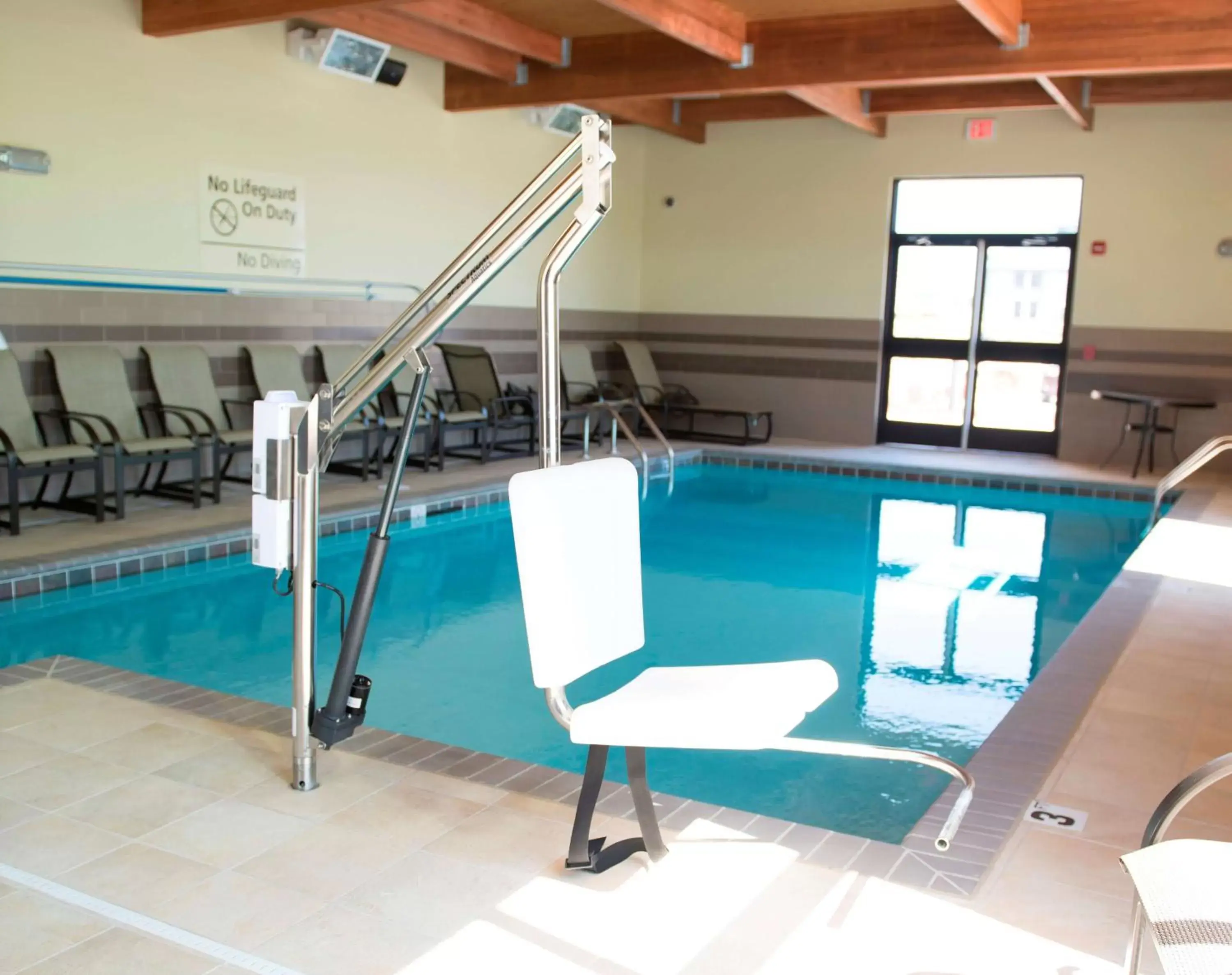 Pool view, Swimming Pool in Hampton Inn and Suites Hope