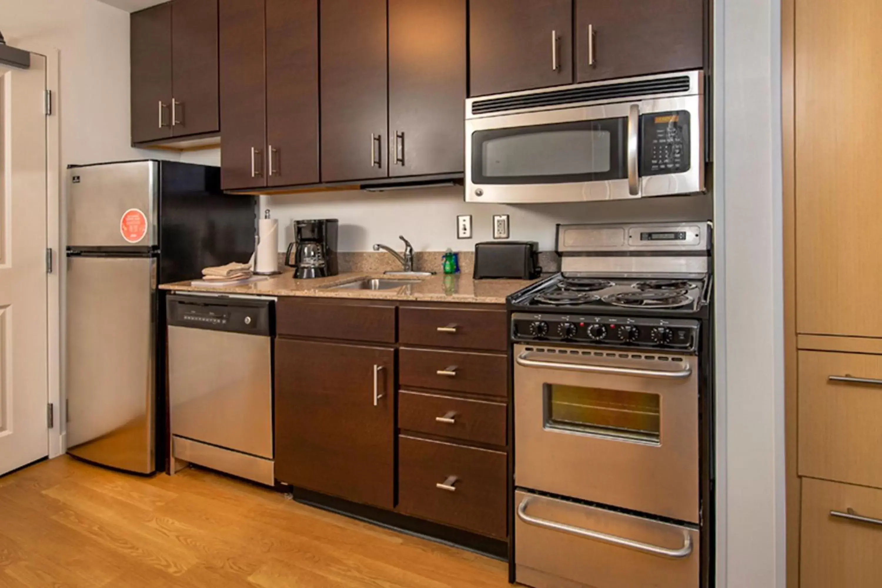 Kitchen or kitchenette, Kitchen/Kitchenette in TownePlace Suites by Marriott Frederick