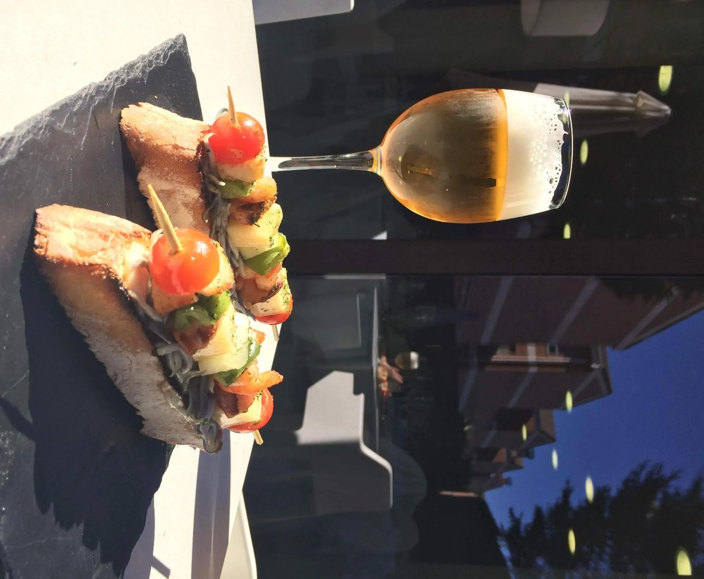 Lounge or bar in Hotel Boutique Museo Burgos